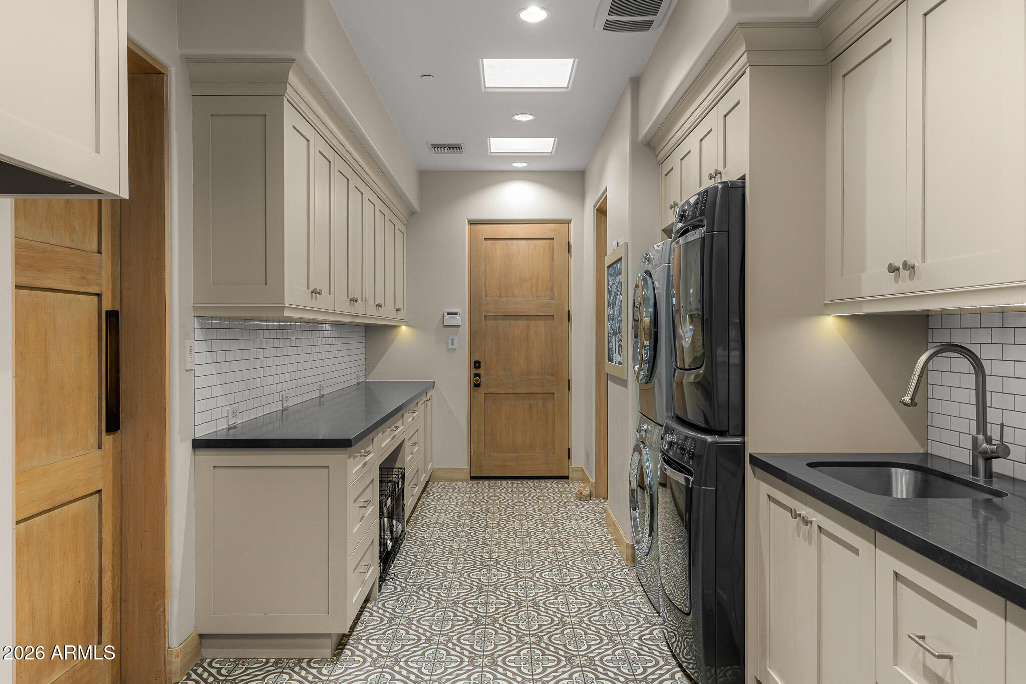 5721 N CASA BLANCA Drive