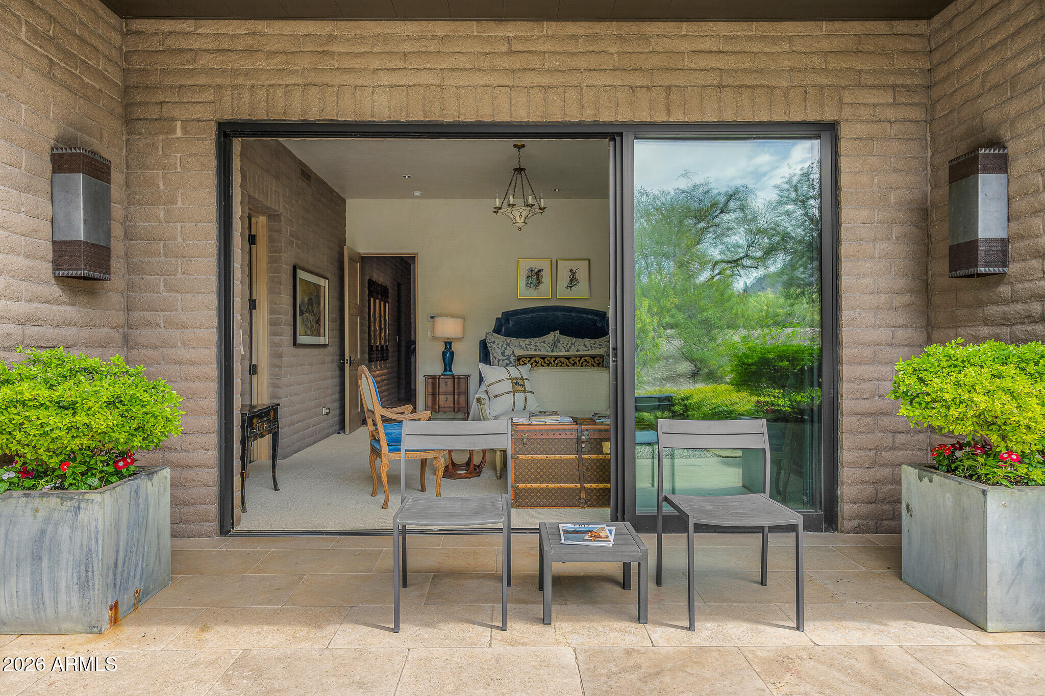 5721 N CASA BLANCA Drive