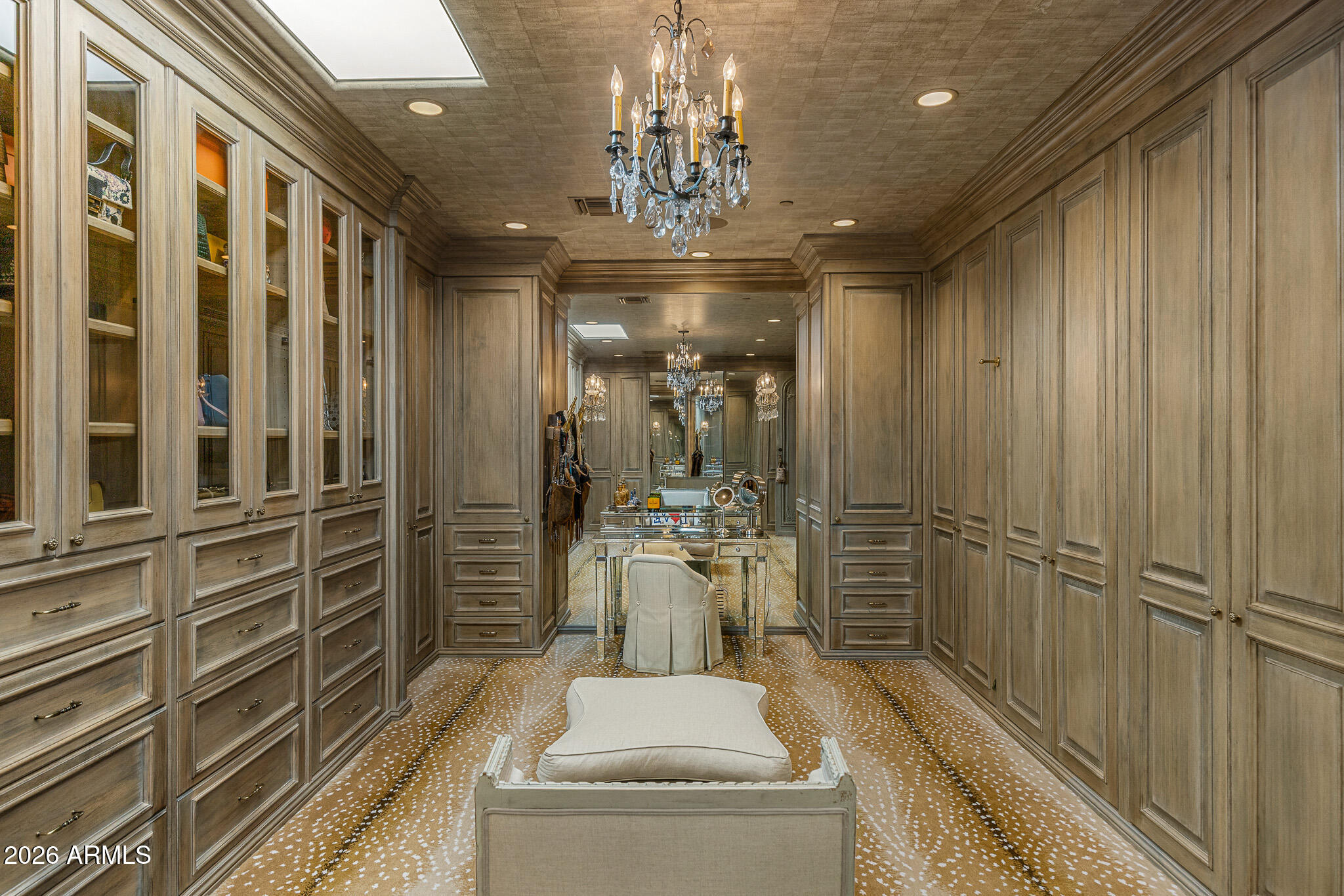 5721 N CASA BLANCA Drive