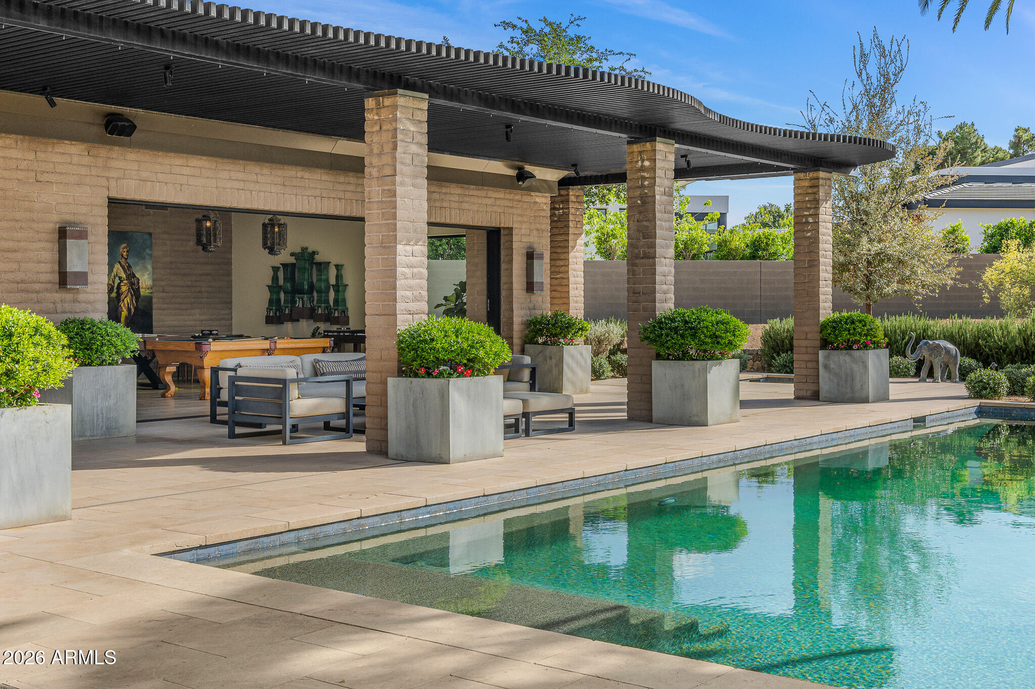 5721 N CASA BLANCA Drive