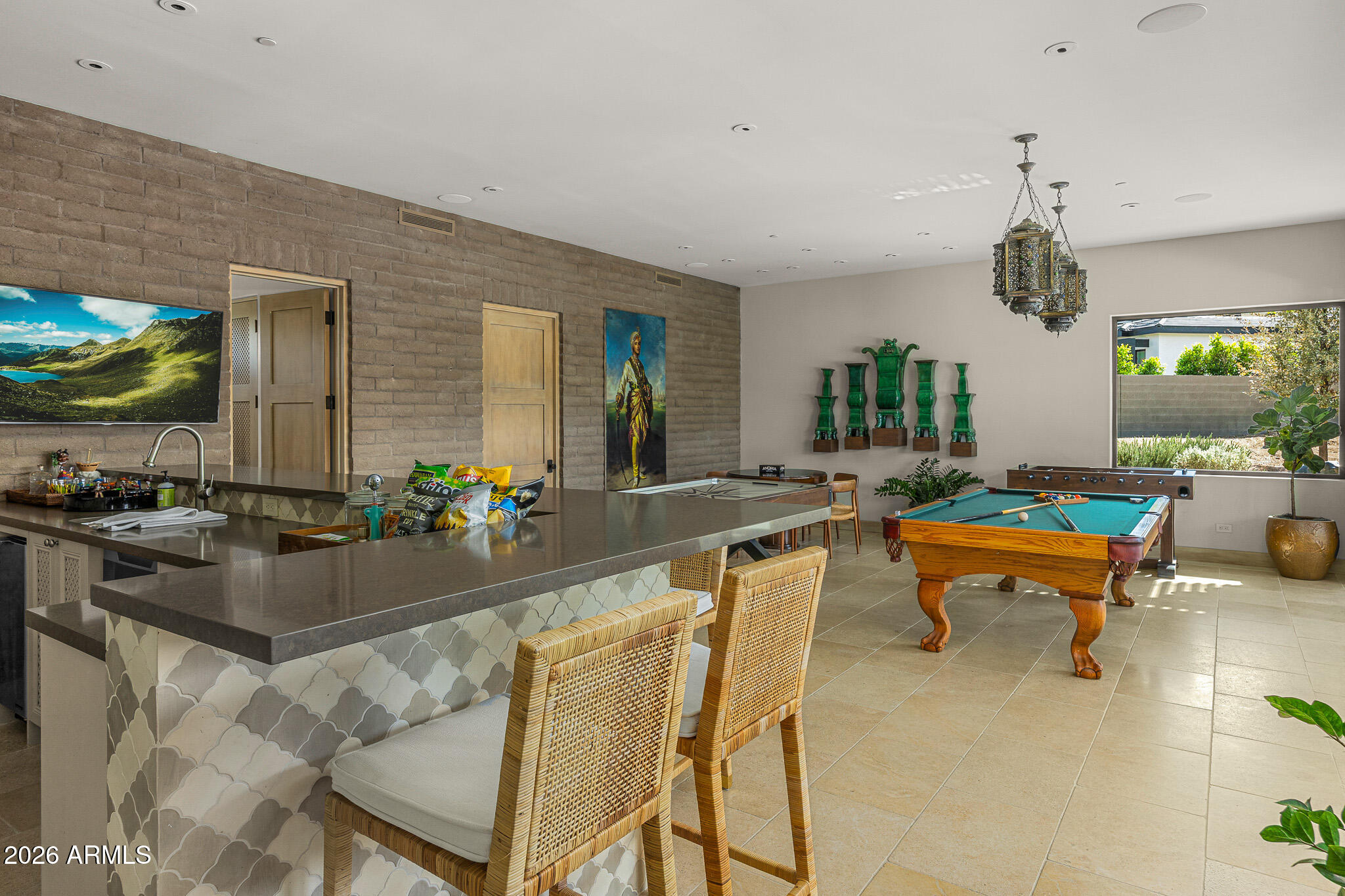 5721 N CASA BLANCA Drive