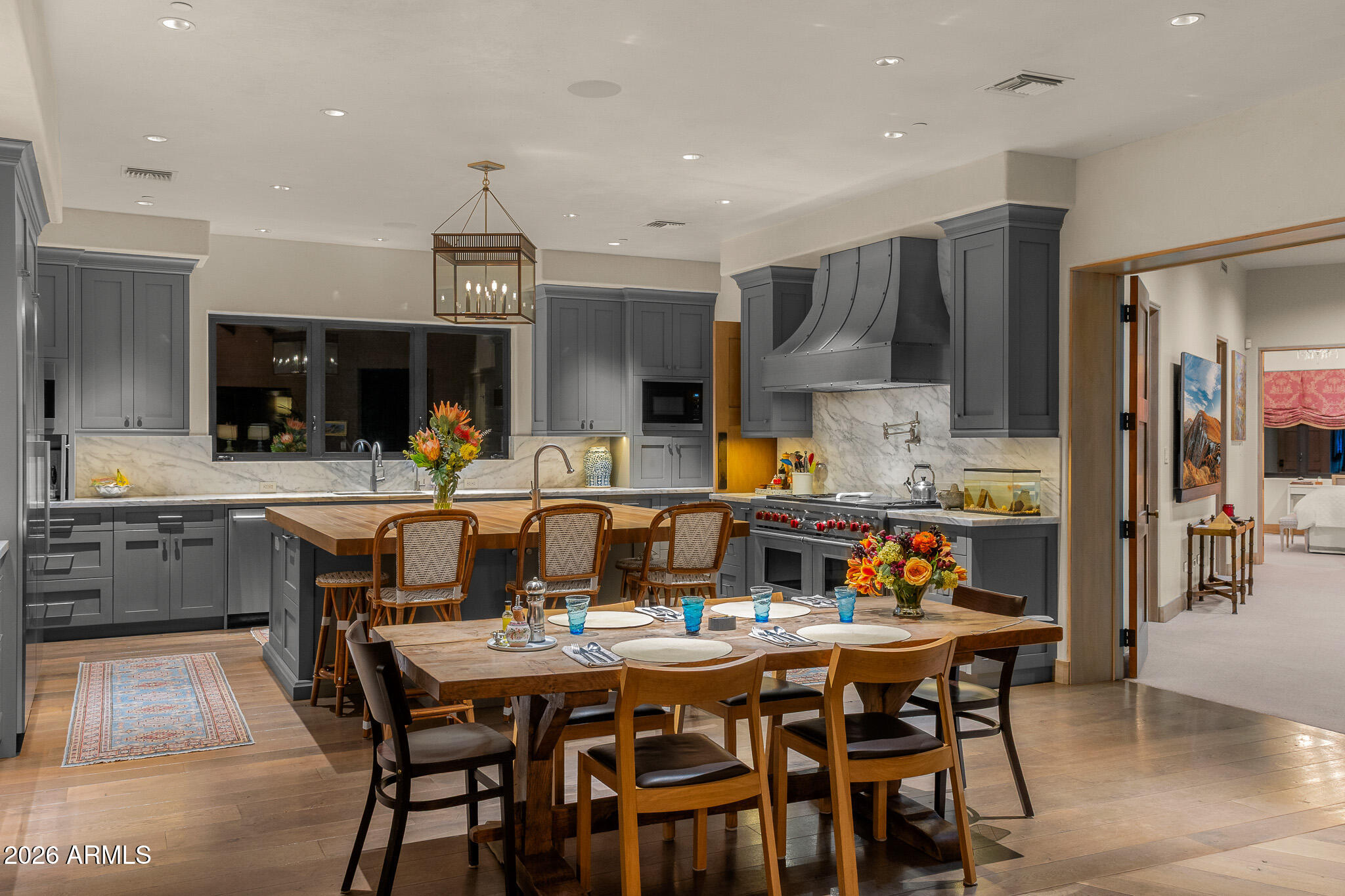 5721 N CASA BLANCA Drive