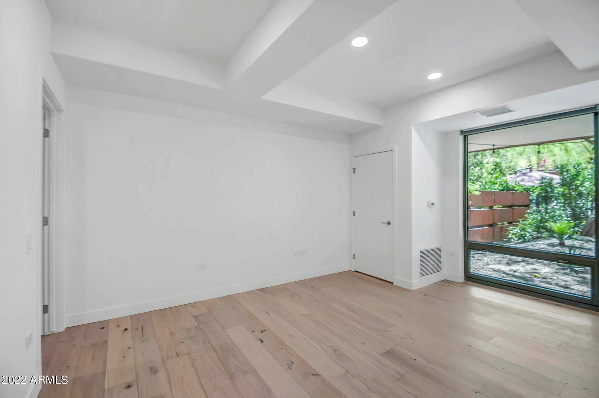 7121 E RANCHO VISTA Drive 1004