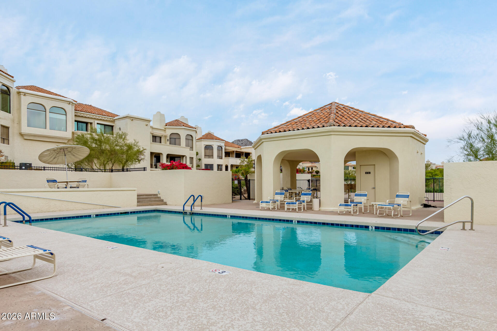 3800 E LINCOLN Drive 45