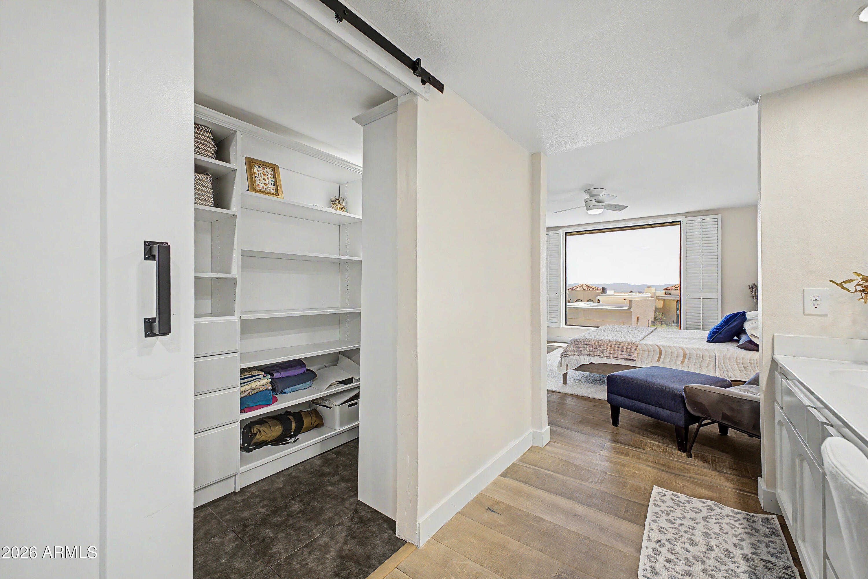 3800 E LINCOLN Drive 45
