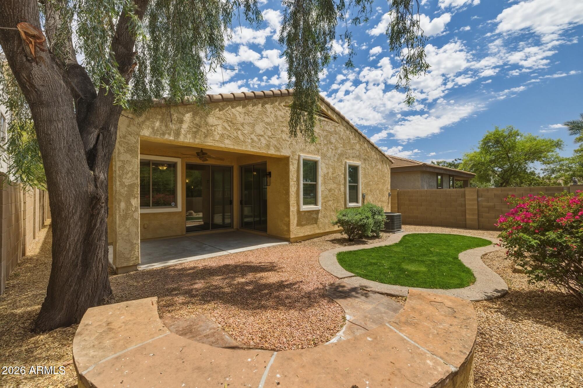 1570 S CHAPARRAL Boulevard