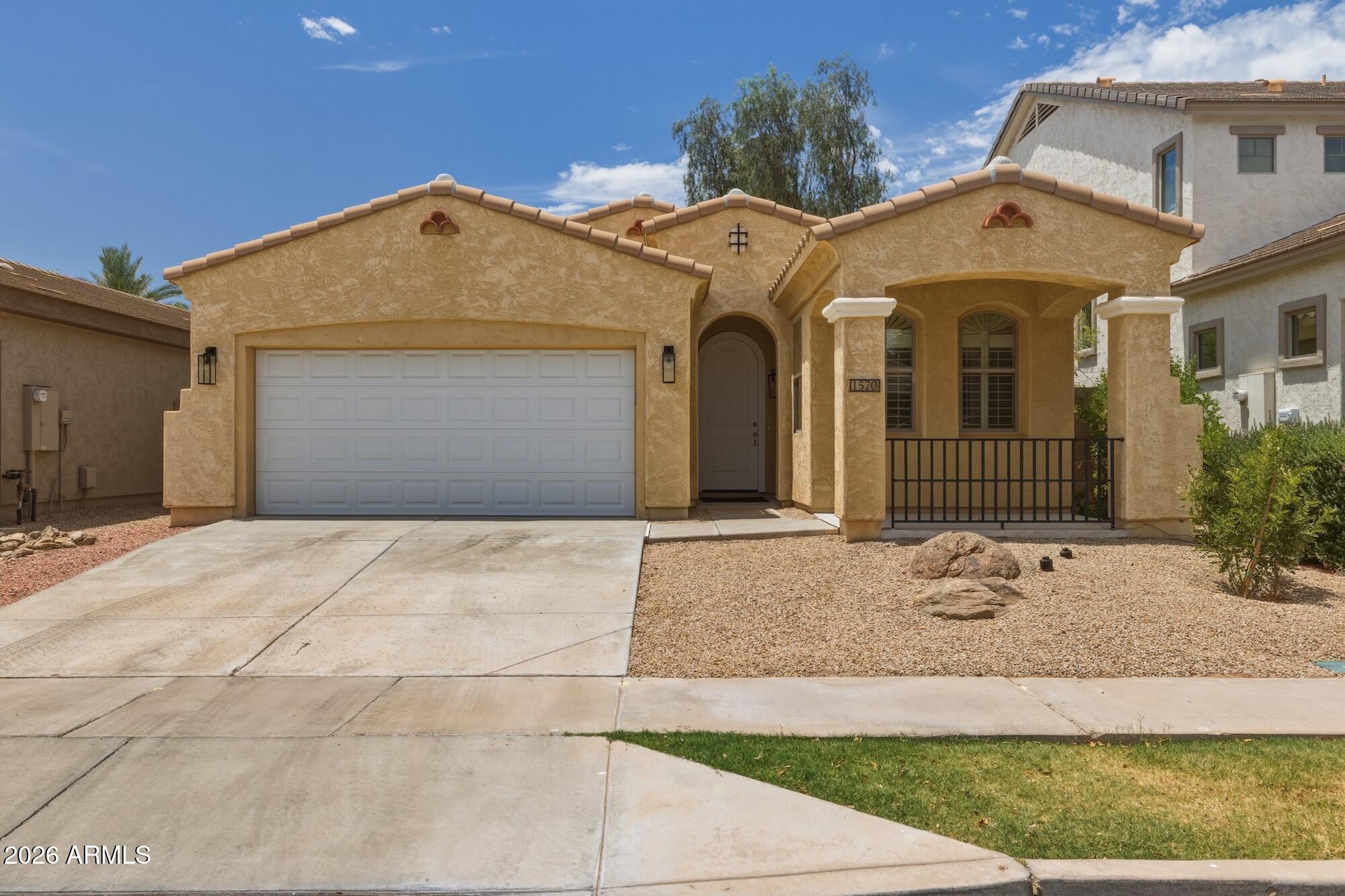 1570 S CHAPARRAL Boulevard