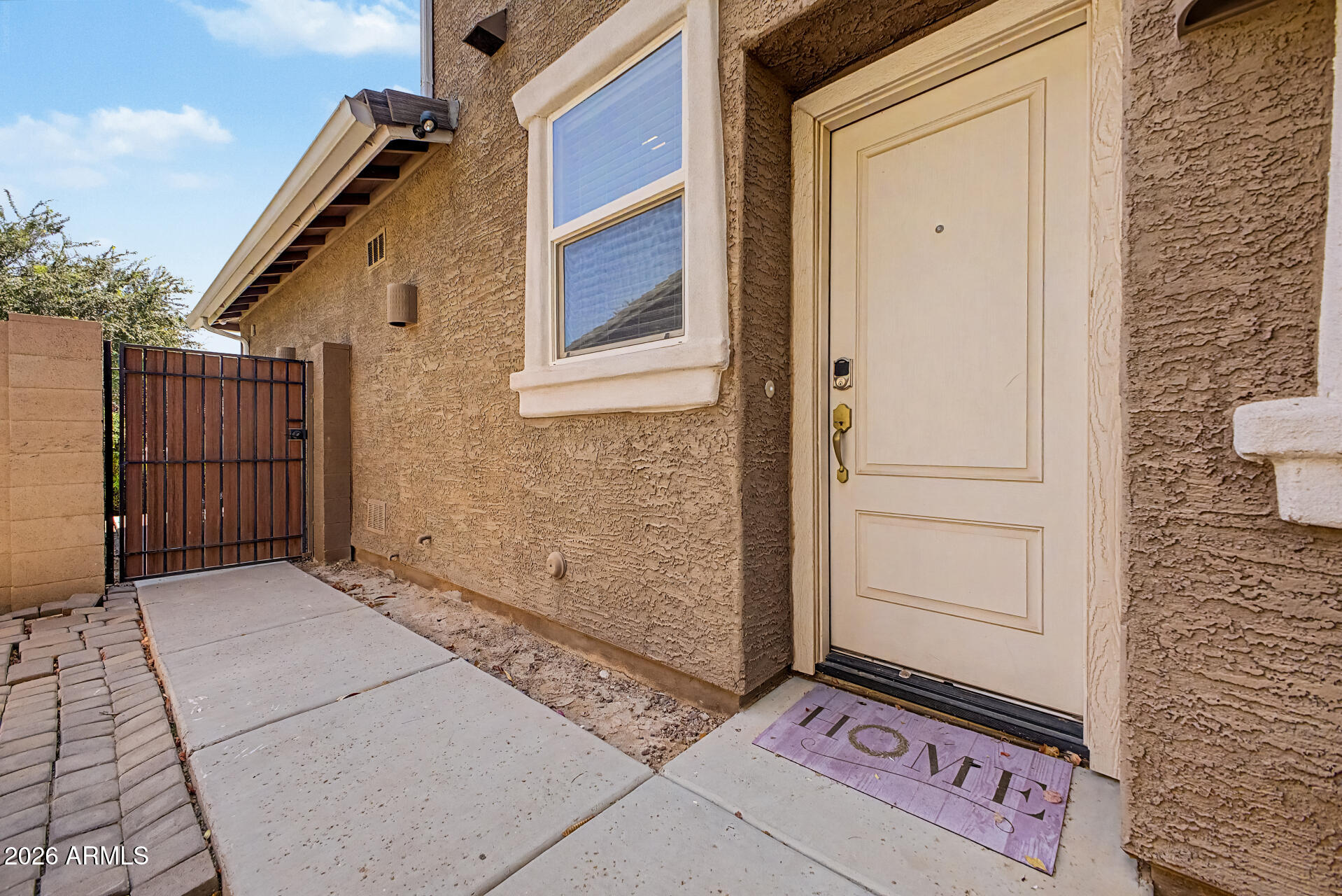 7406 E OLLA Avenue
