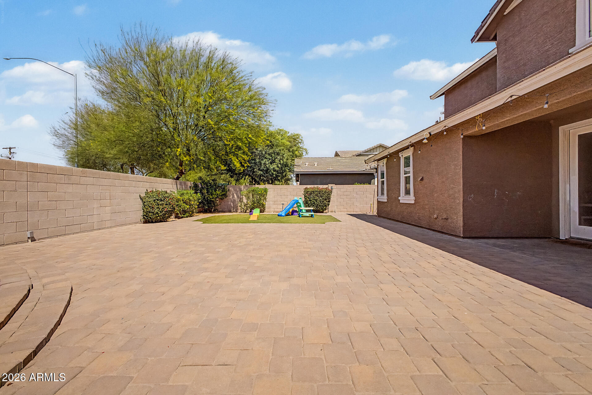 7406 E OLLA Avenue