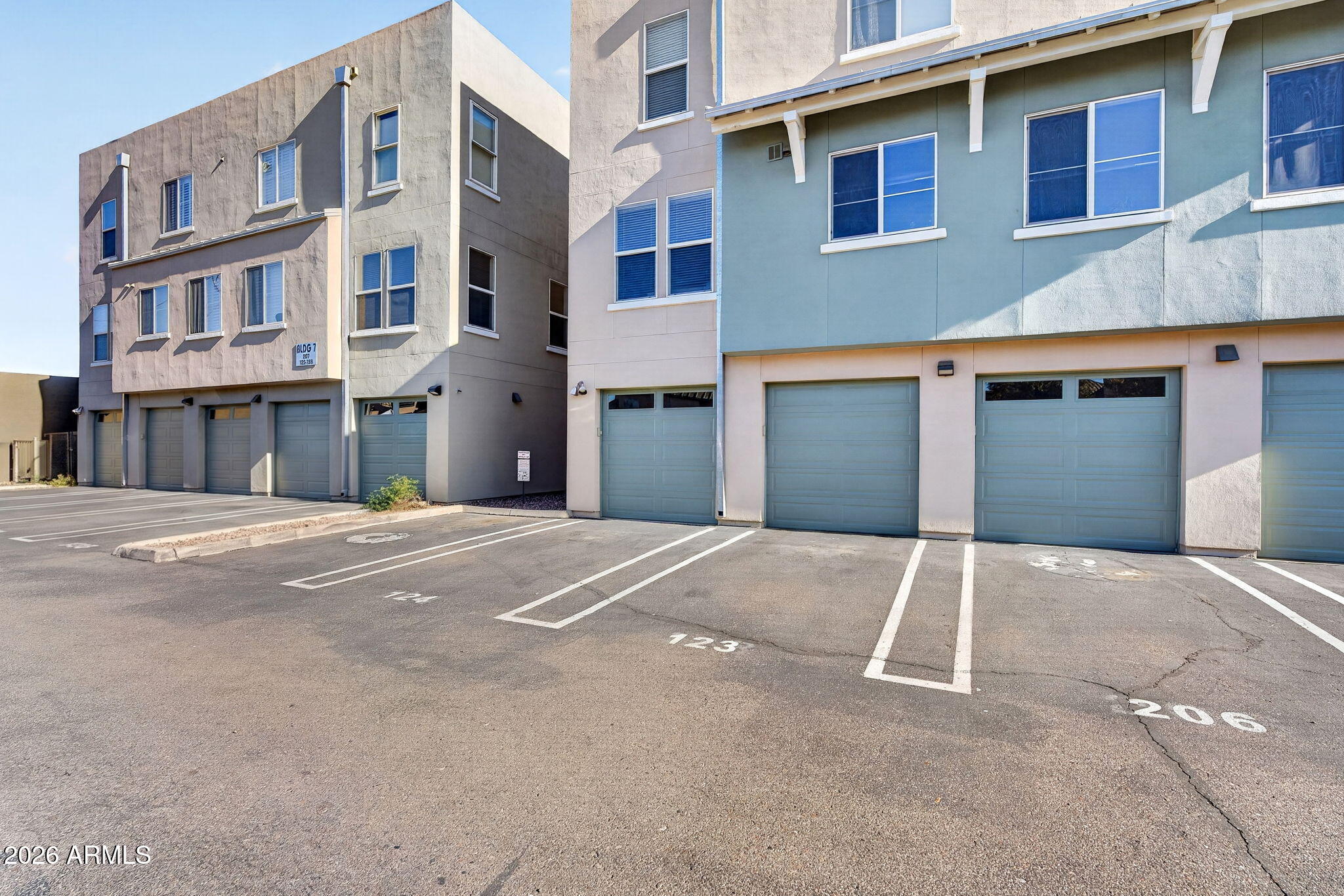 706 E WASHINGTON Street 124