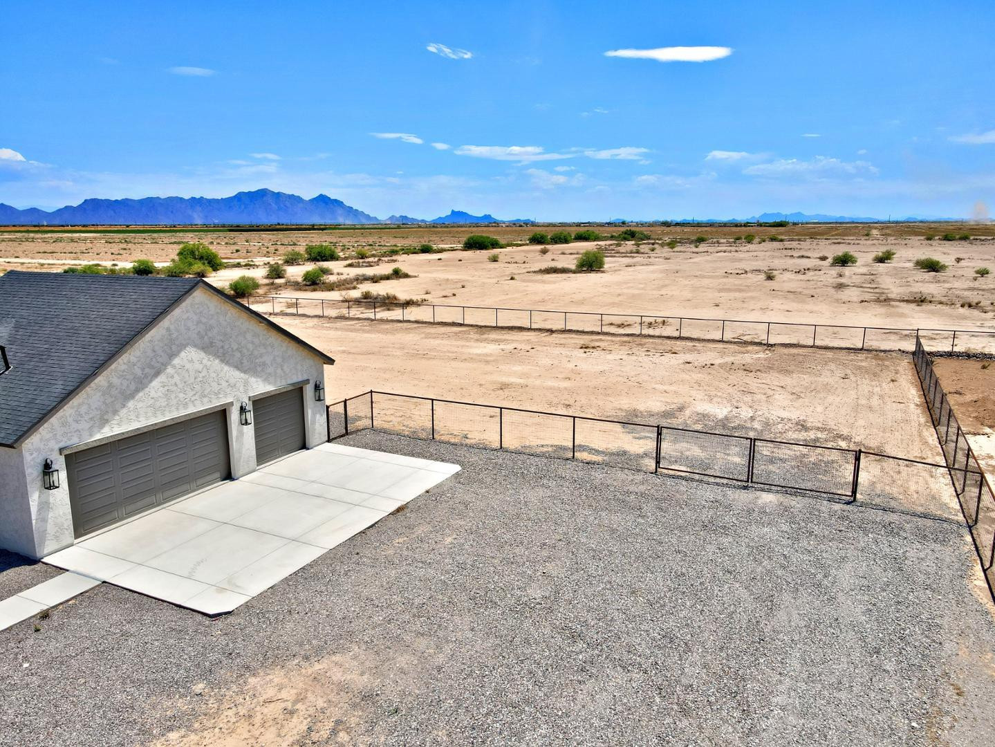 2351 E Cana Lane