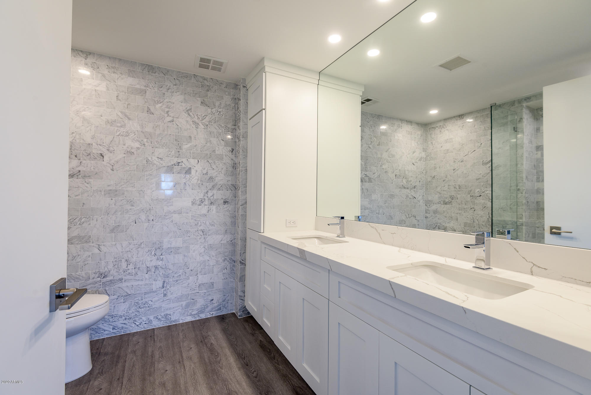 7137 E RANCHO VISTA Drive 7008