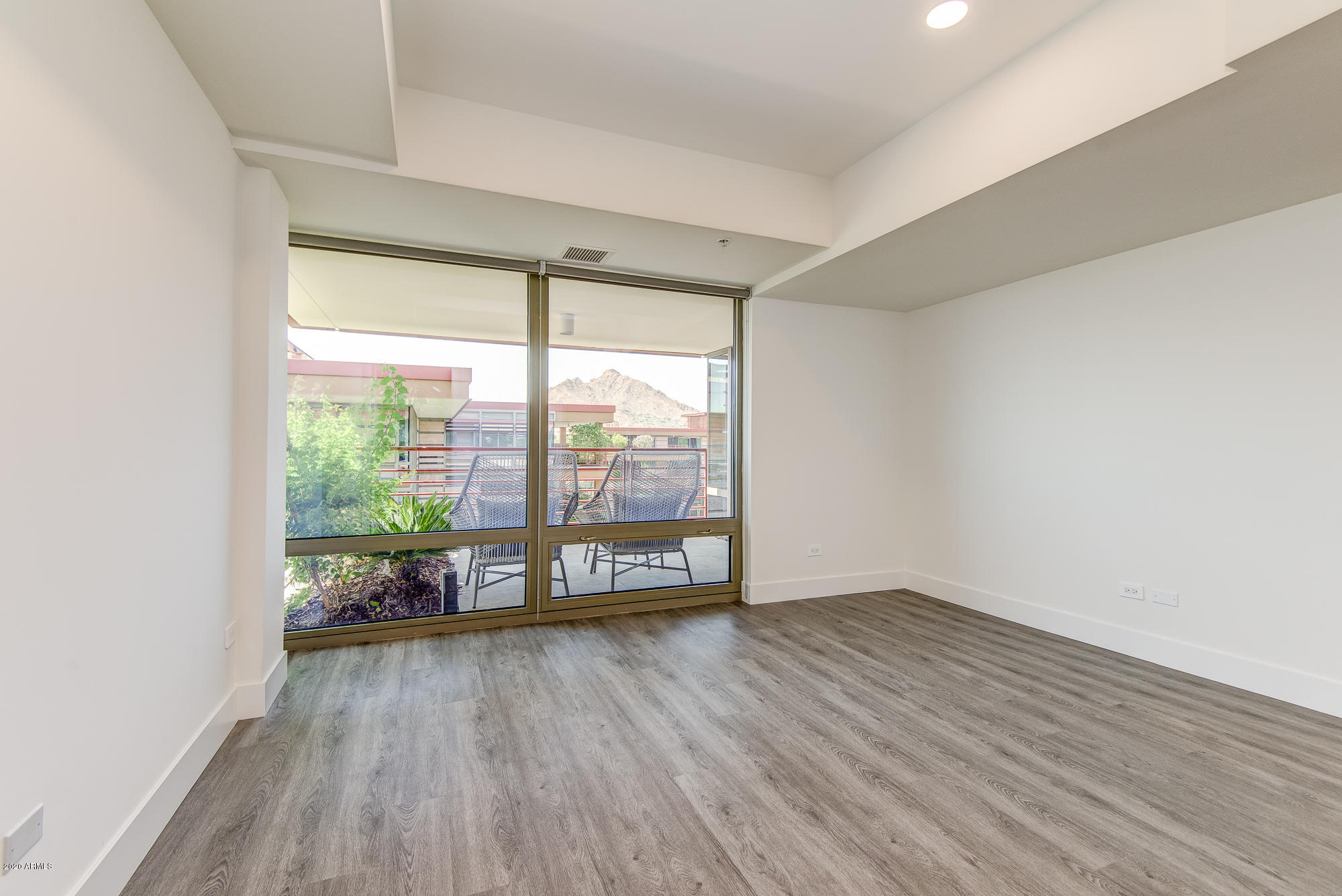 7137 E RANCHO VISTA Drive 7008