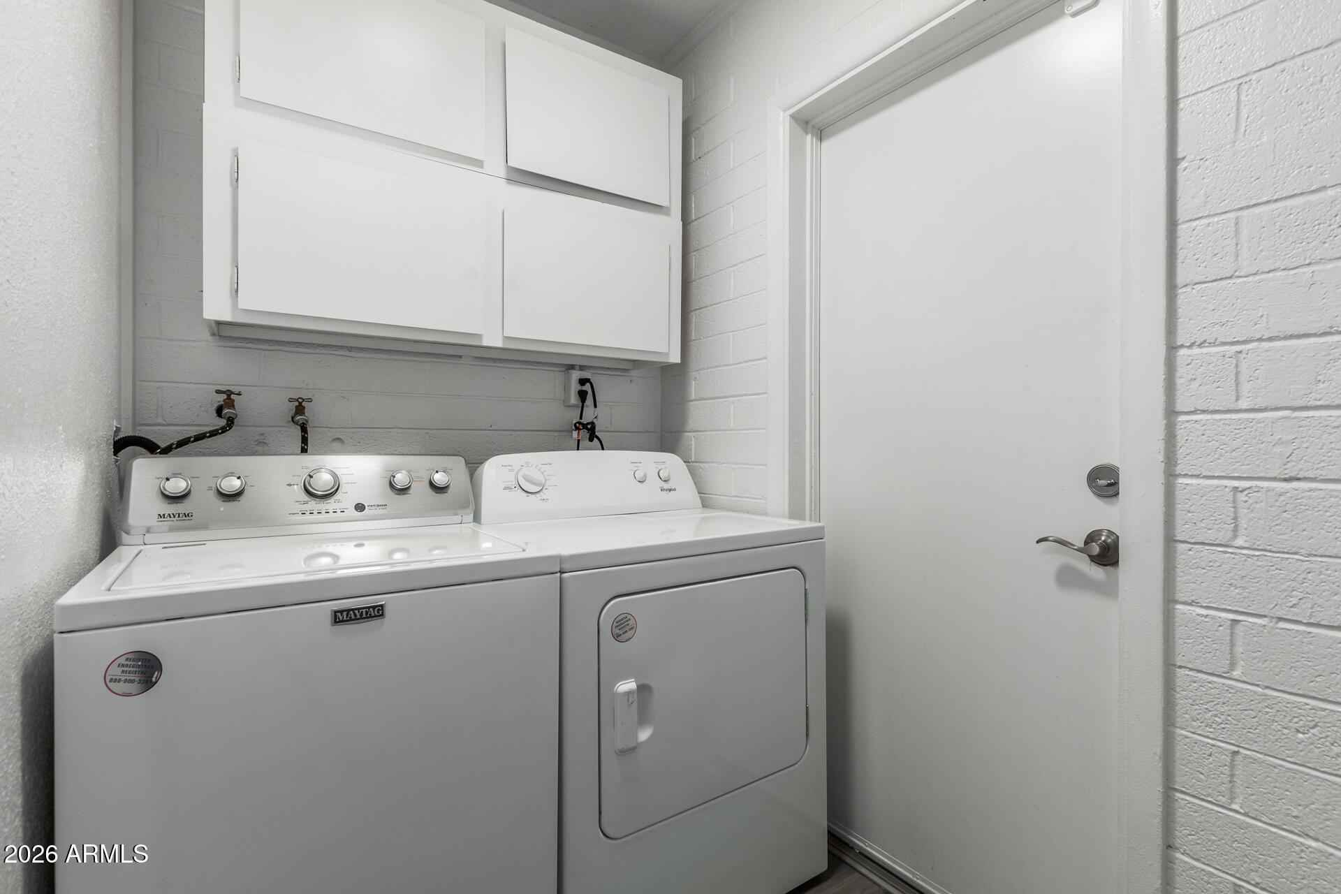 21 E ALAMEDA Drive