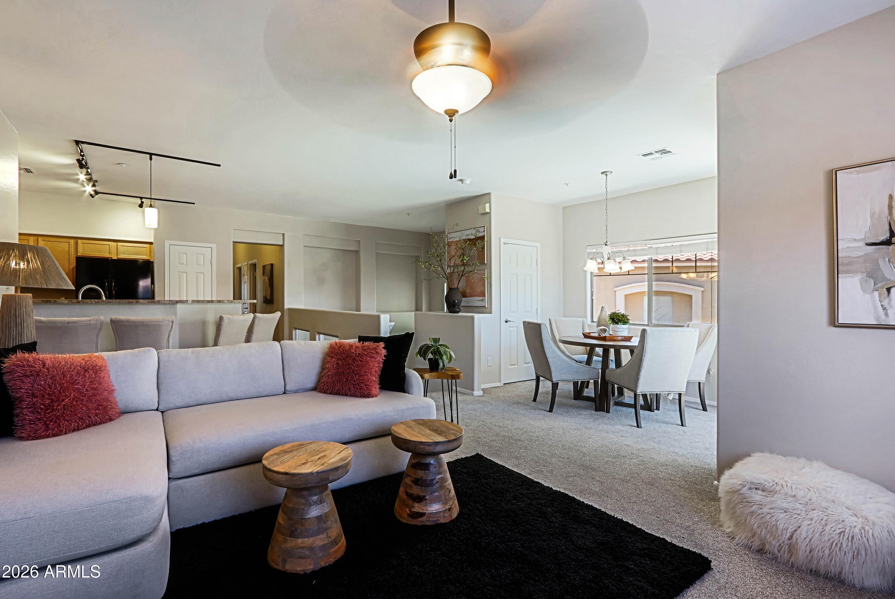 525 N MILLER Road 207
