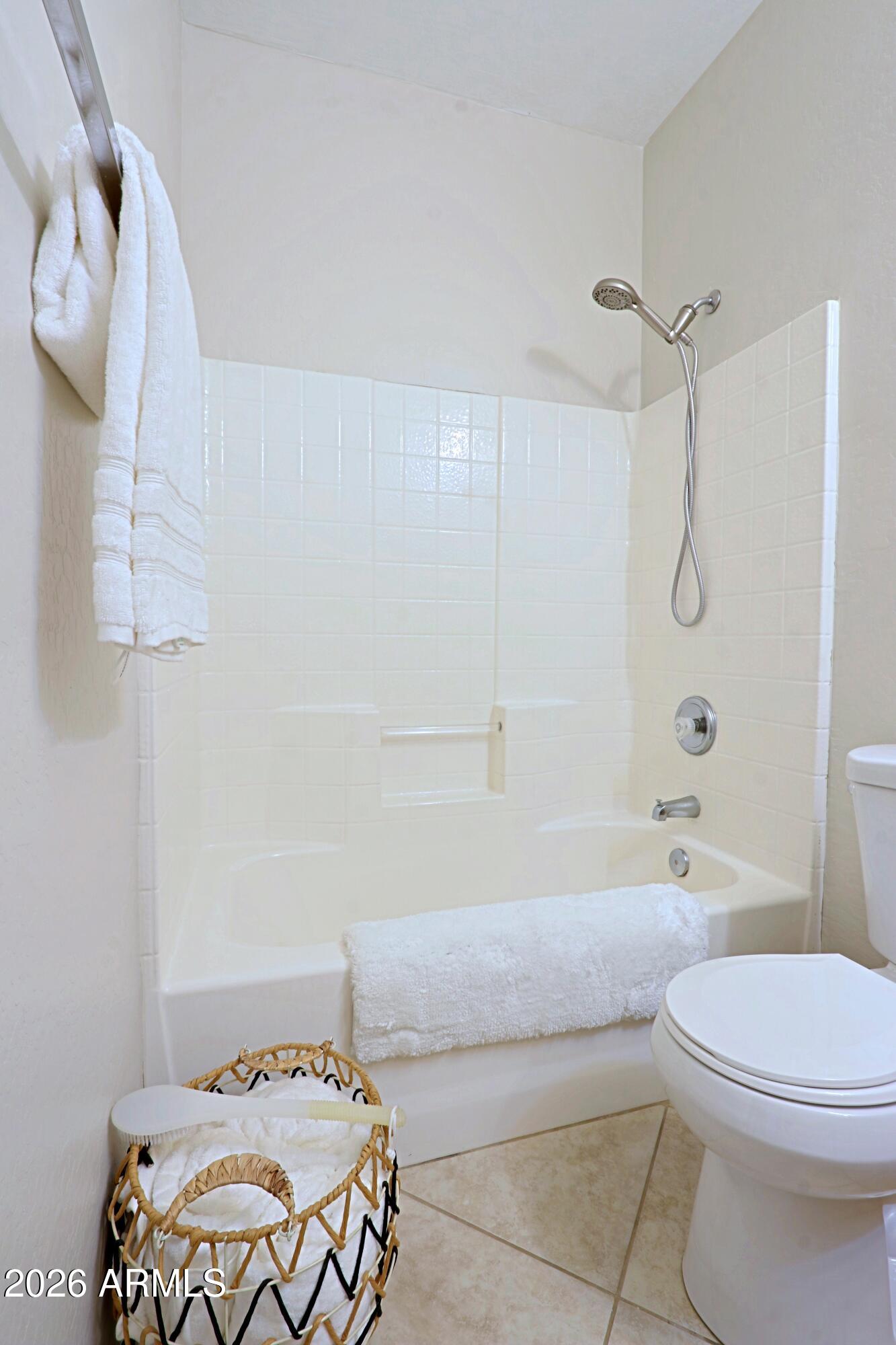 525 N MILLER Road 207