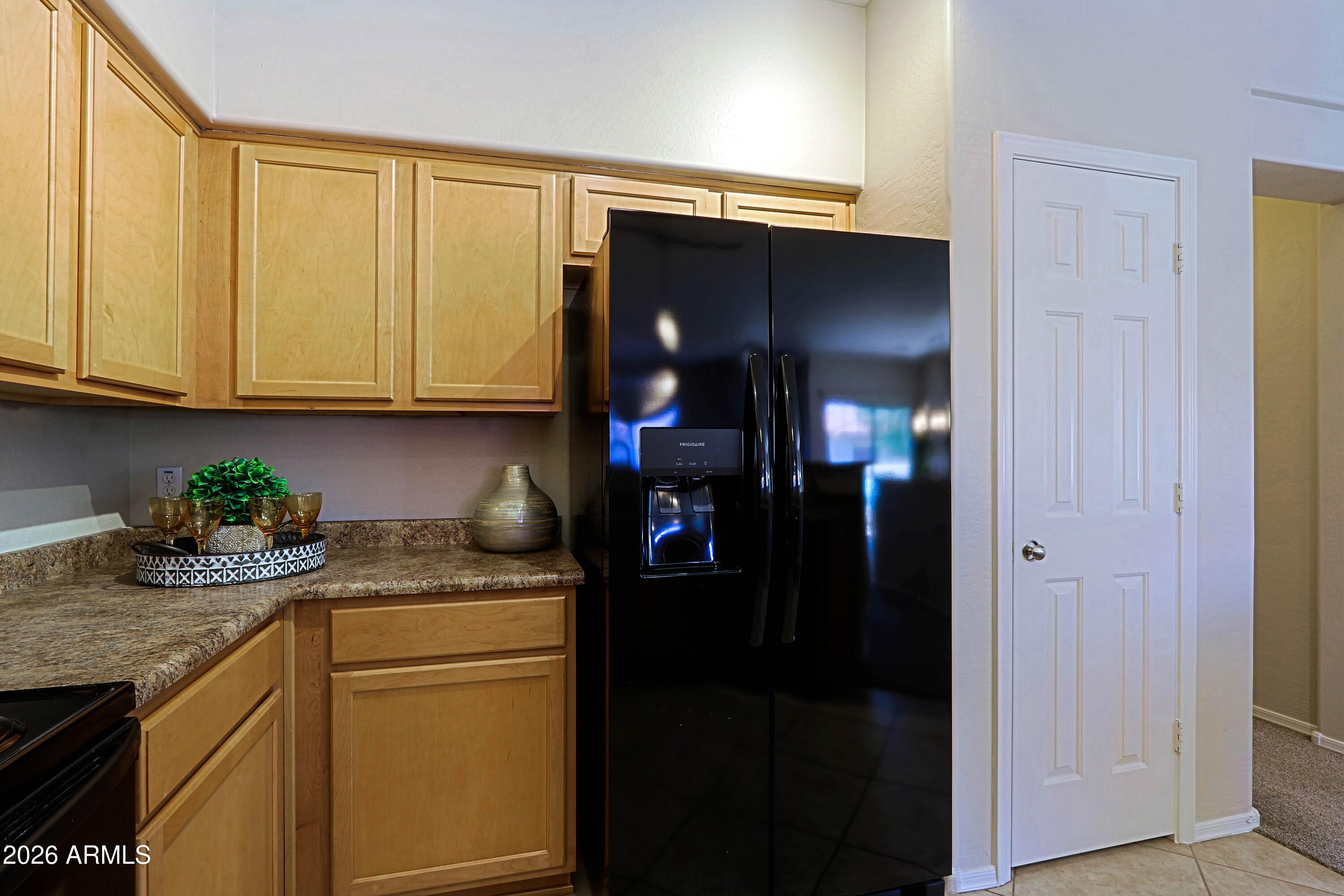 525 N MILLER Road 207
