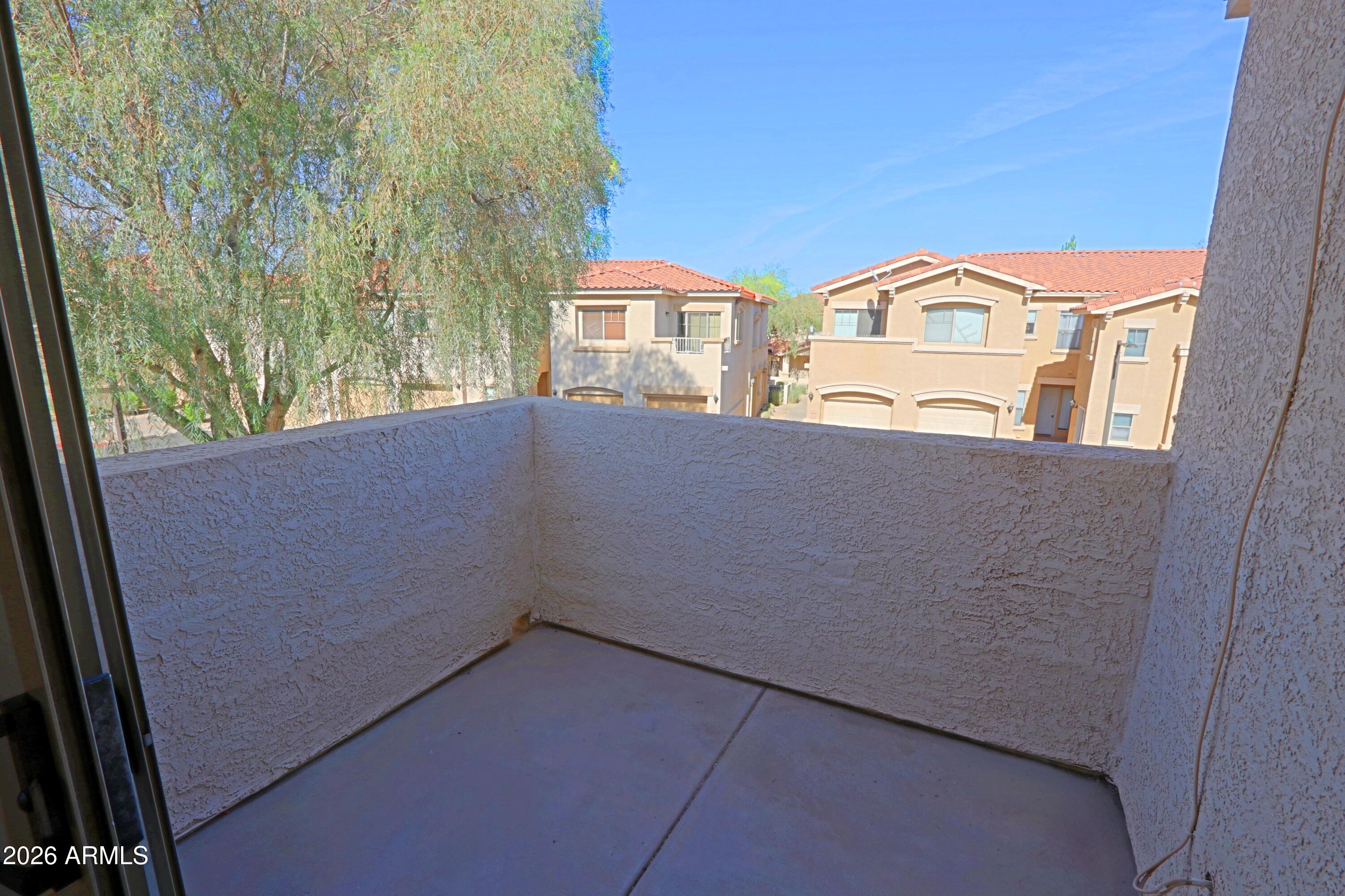525 N MILLER Road 207