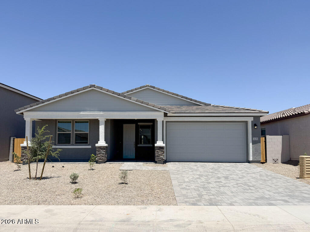 2638 E HOMESTEADER Road