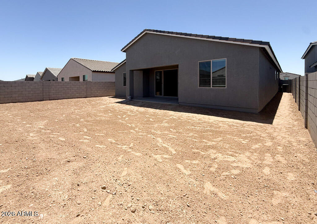 2638 E HOMESTEADER Road
