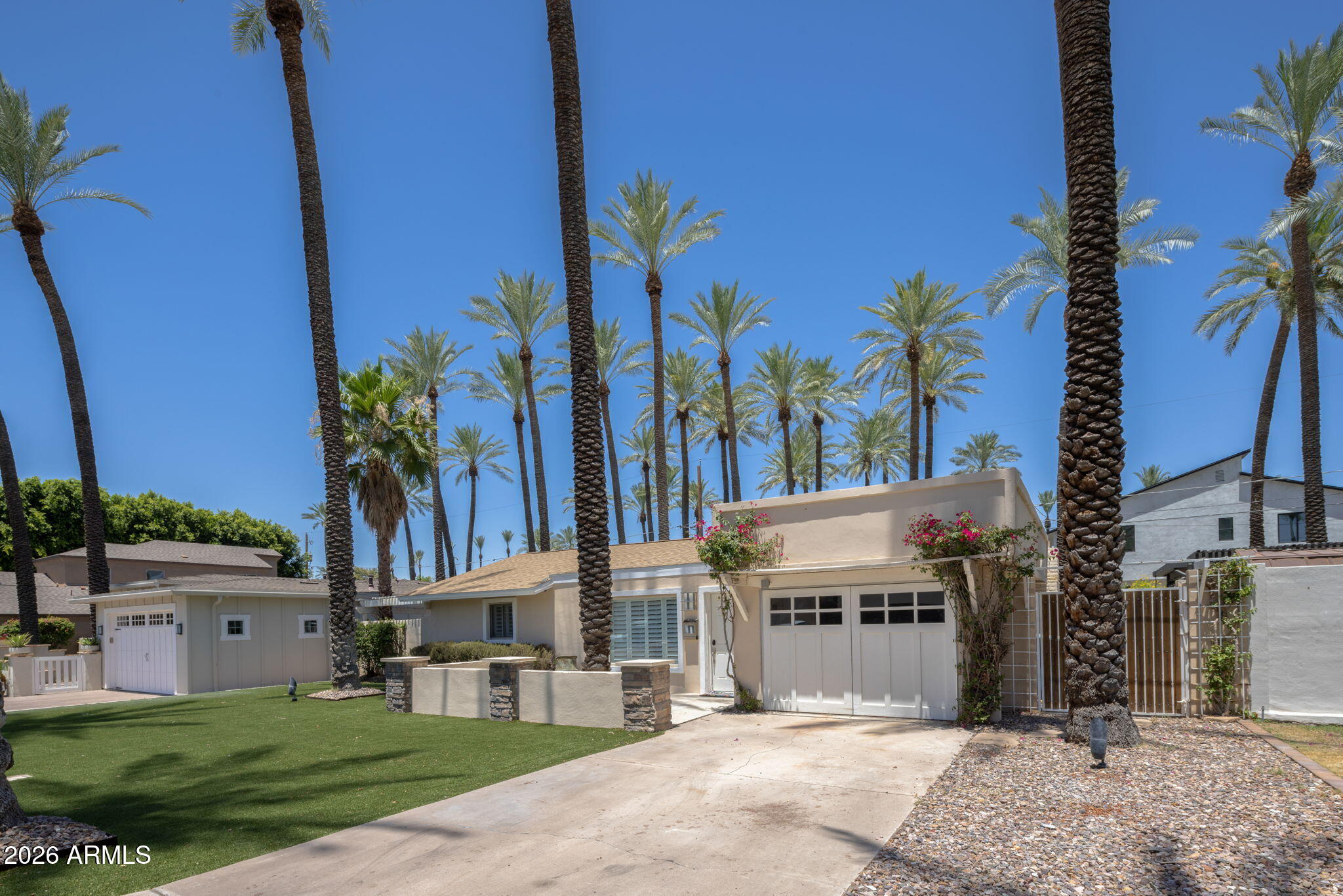 4312 E SELLS Drive