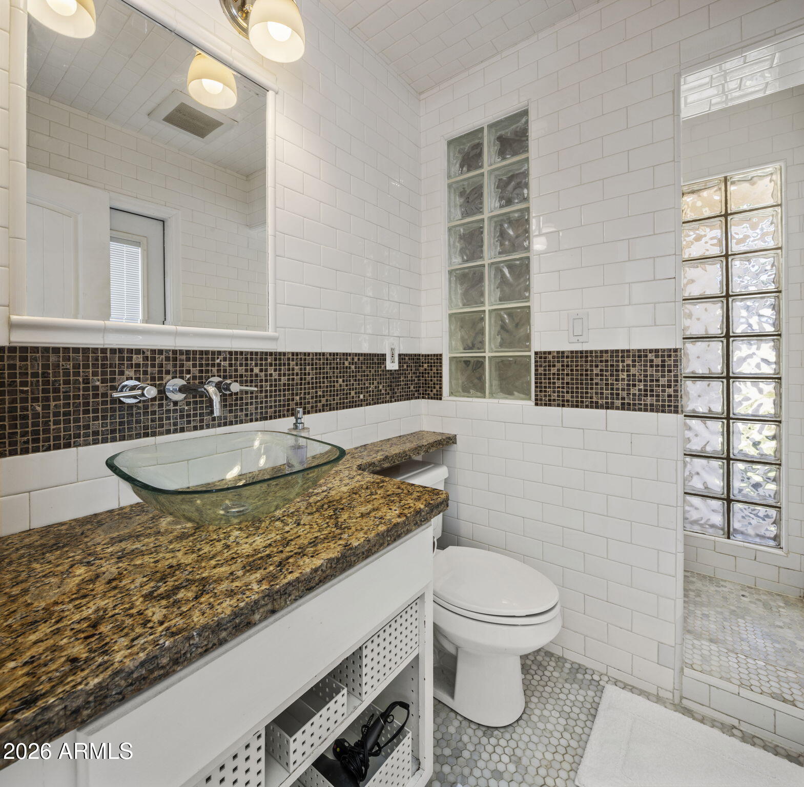 4312 E SELLS Drive
