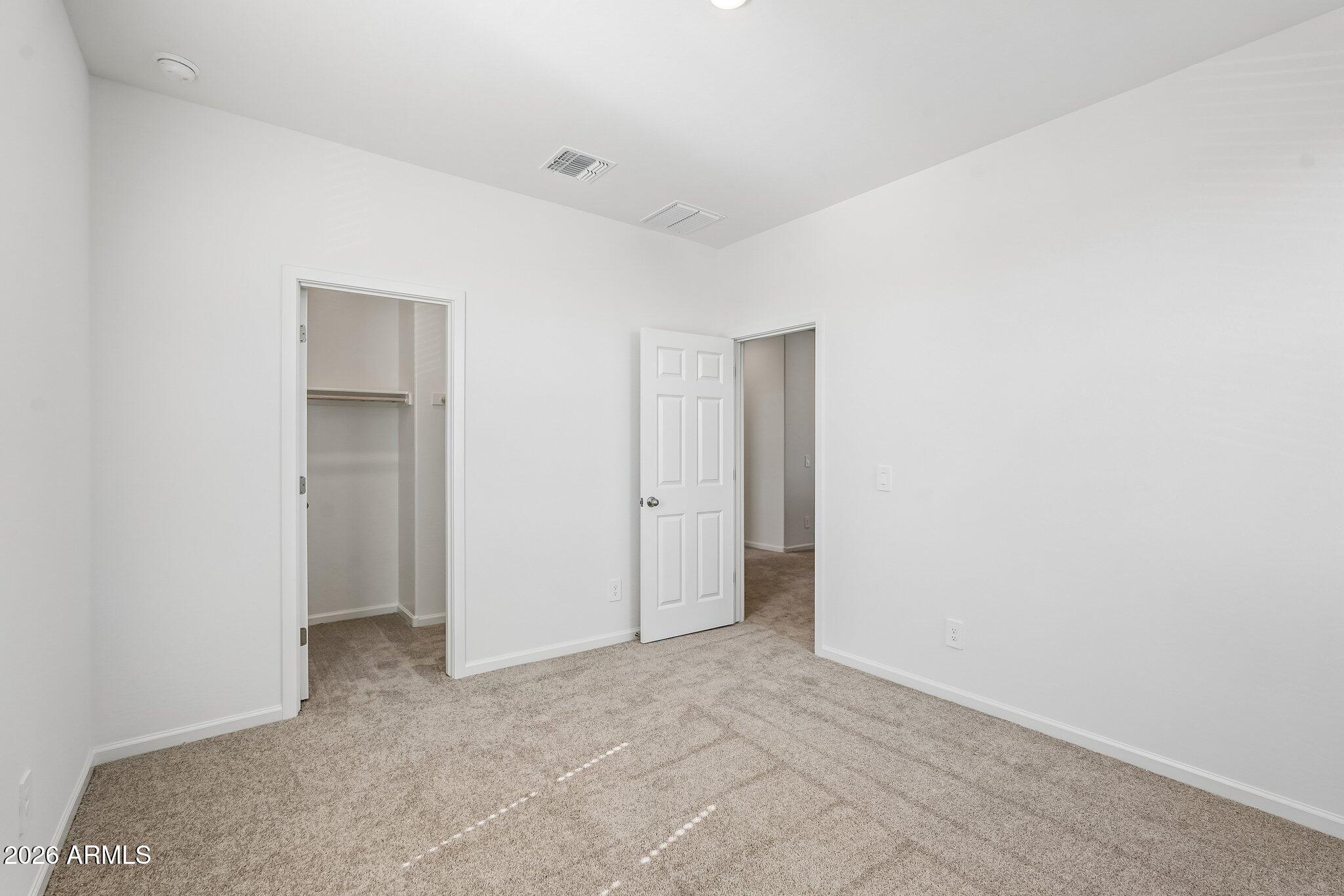9644 W TAMARISK Avenue