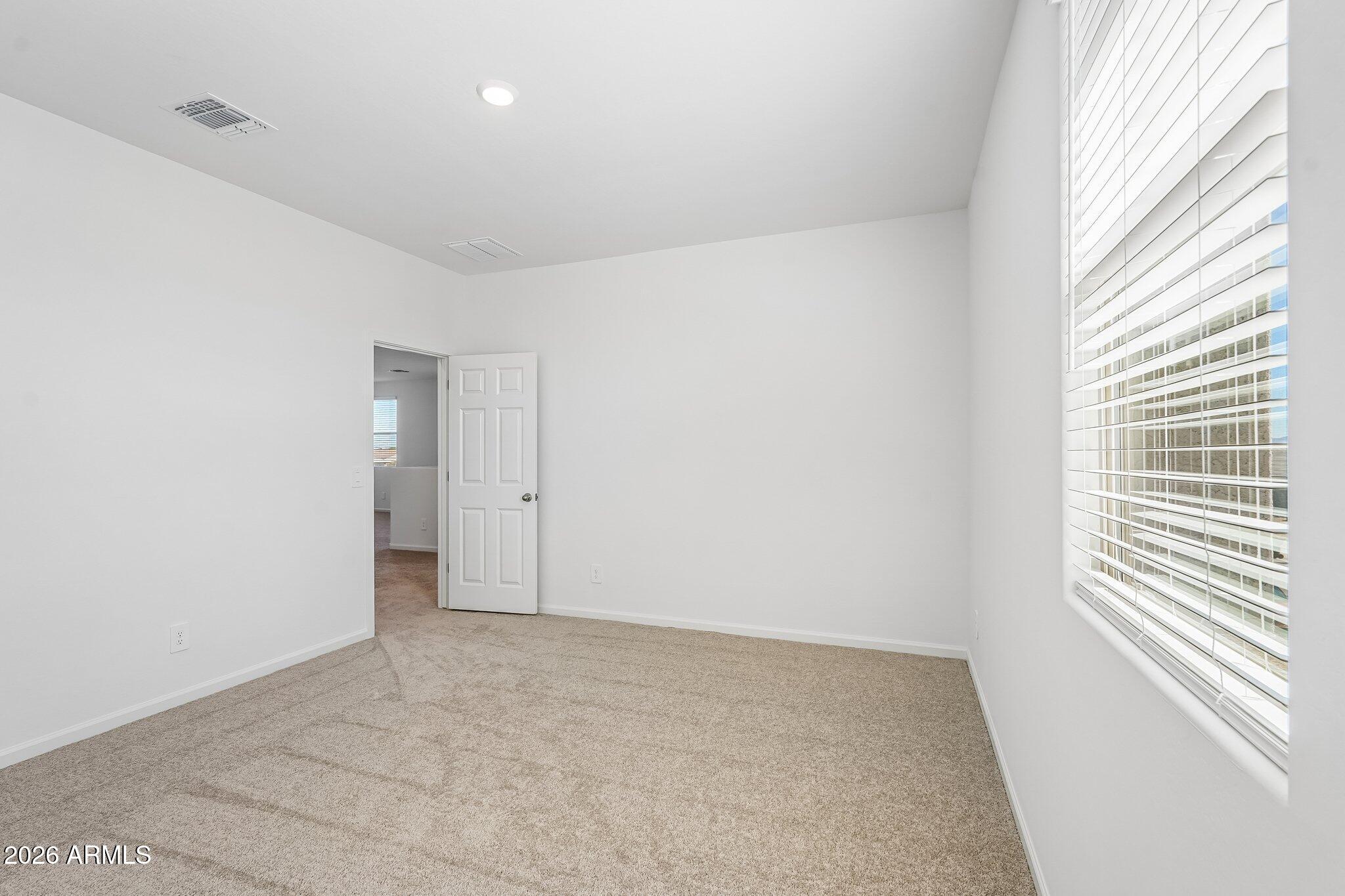 9644 W TAMARISK Avenue