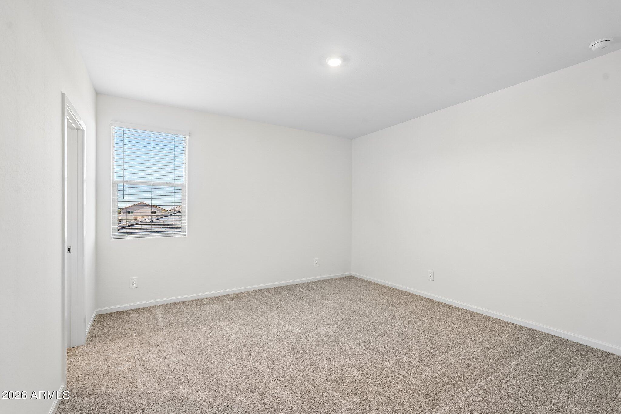 9644 W TAMARISK Avenue