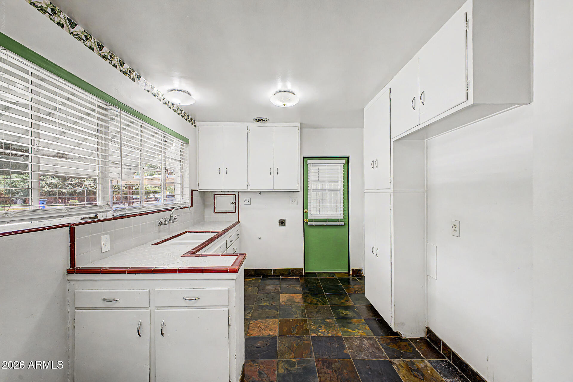 1725 S SIERRA VISTA Drive