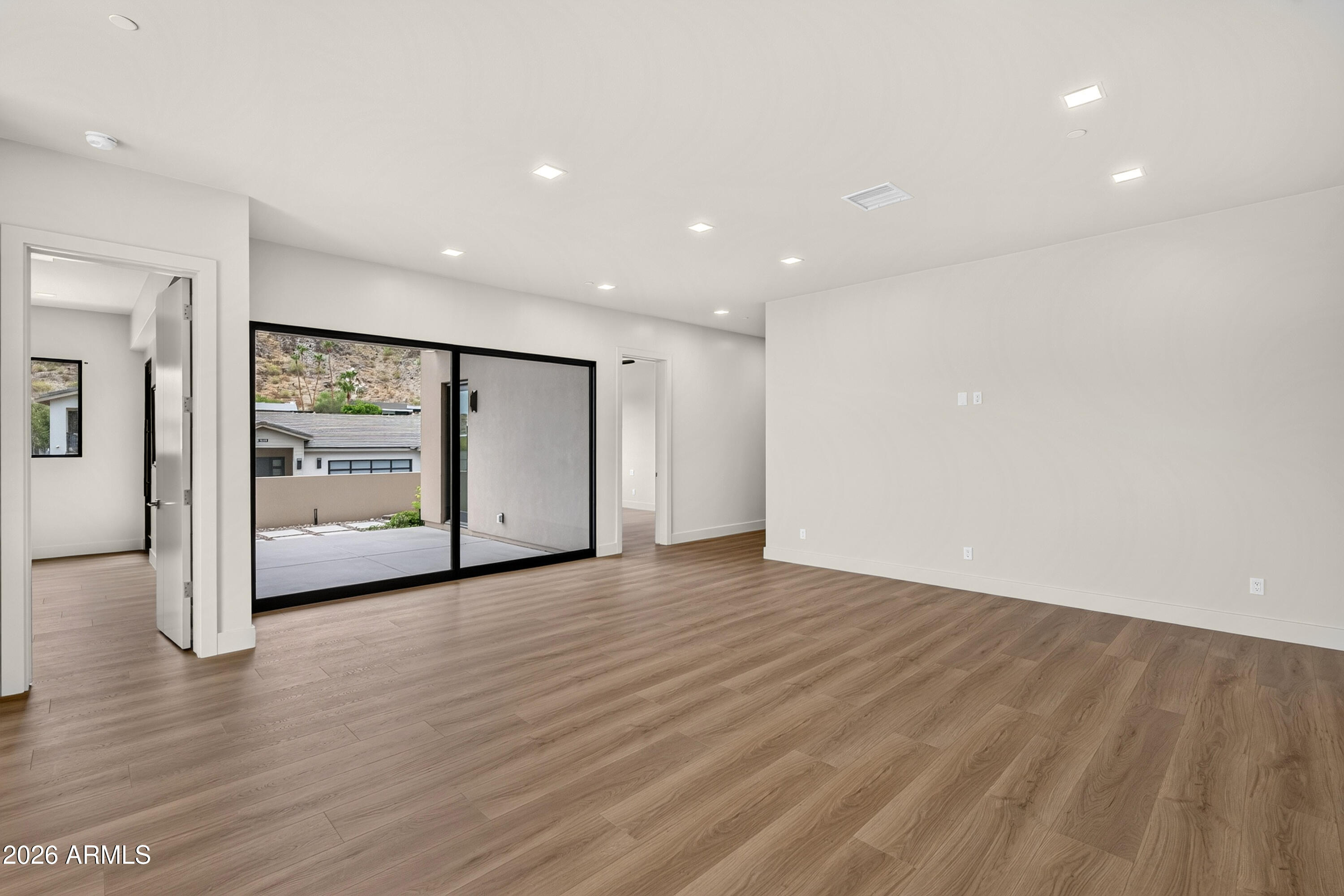 7615 N 22ND Place