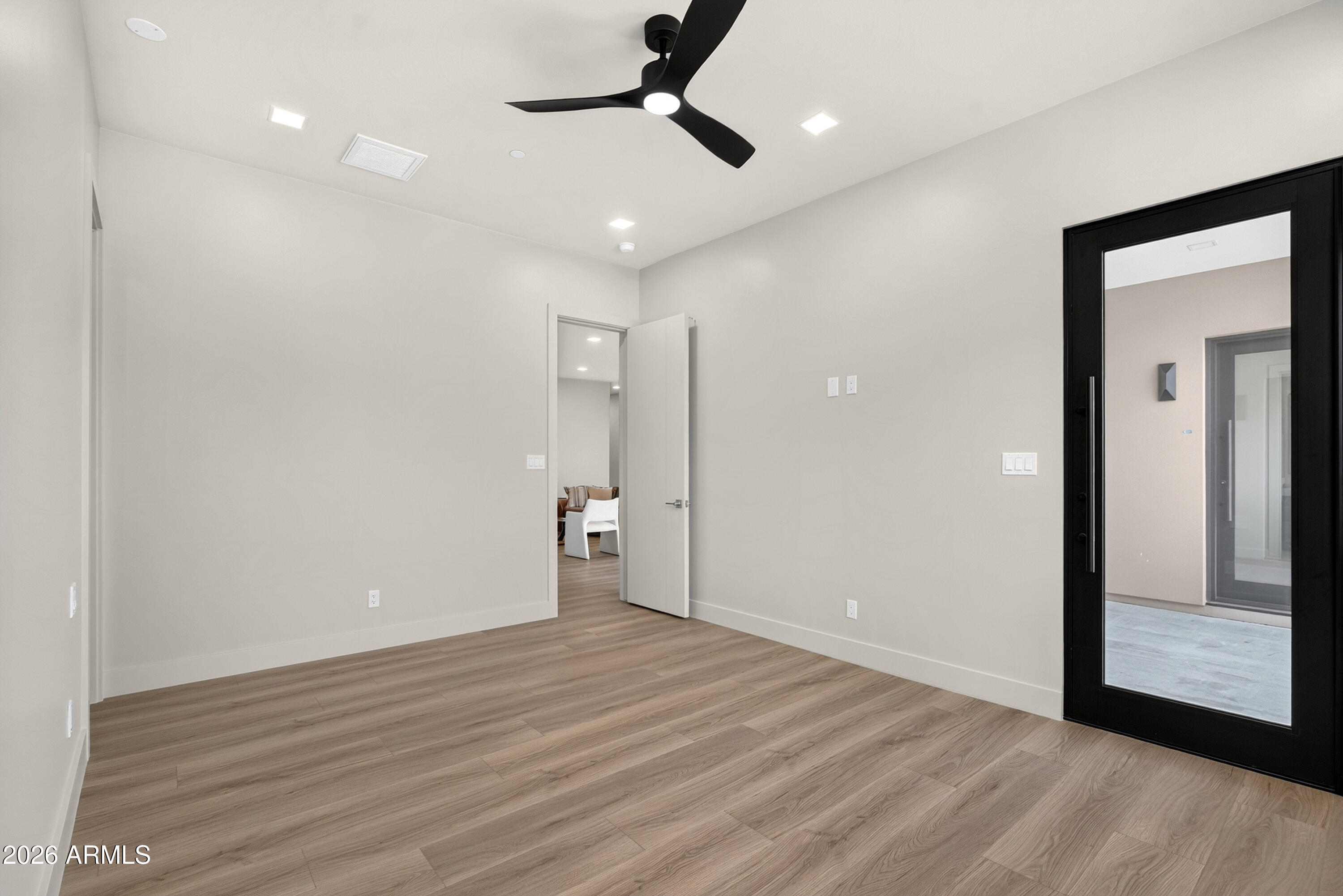 7615 N 22ND Place