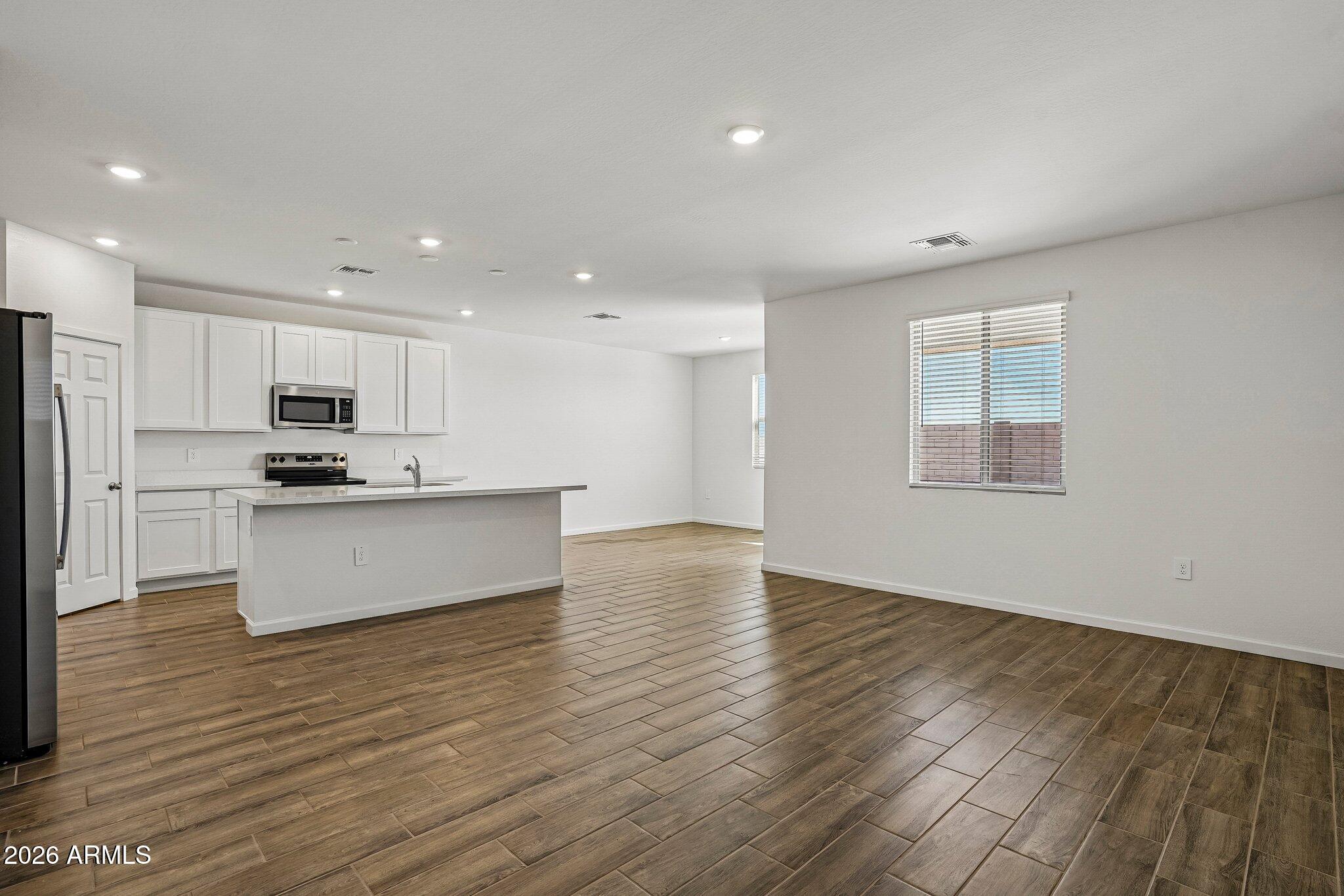 46883 W Reseda Lane