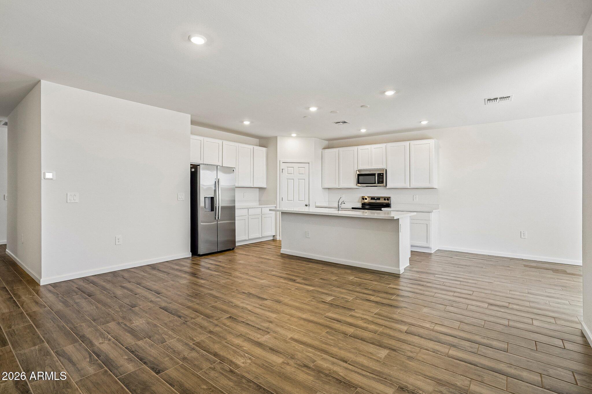 46883 W Reseda Lane