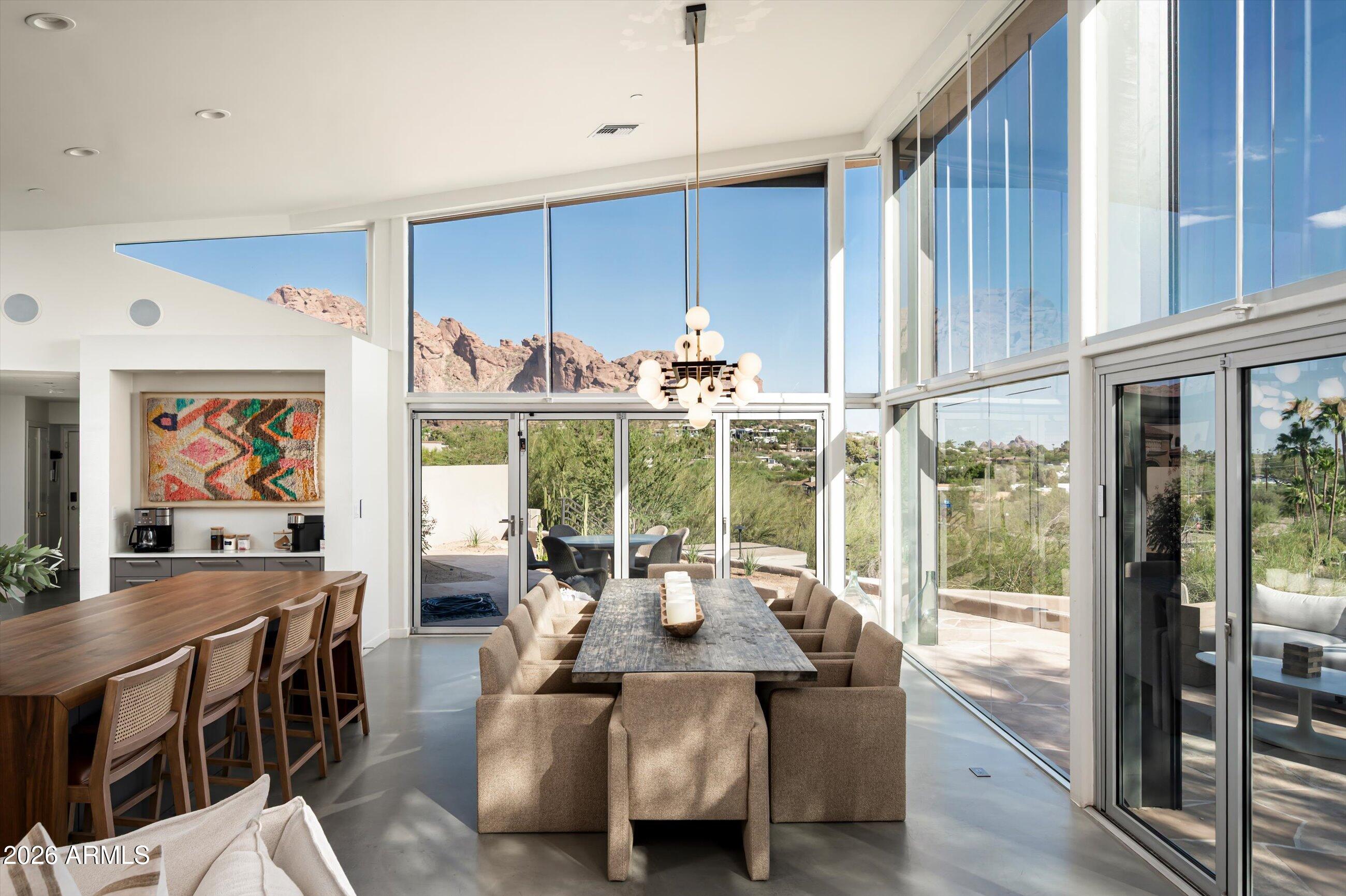 4330 E MCDONALD Drive