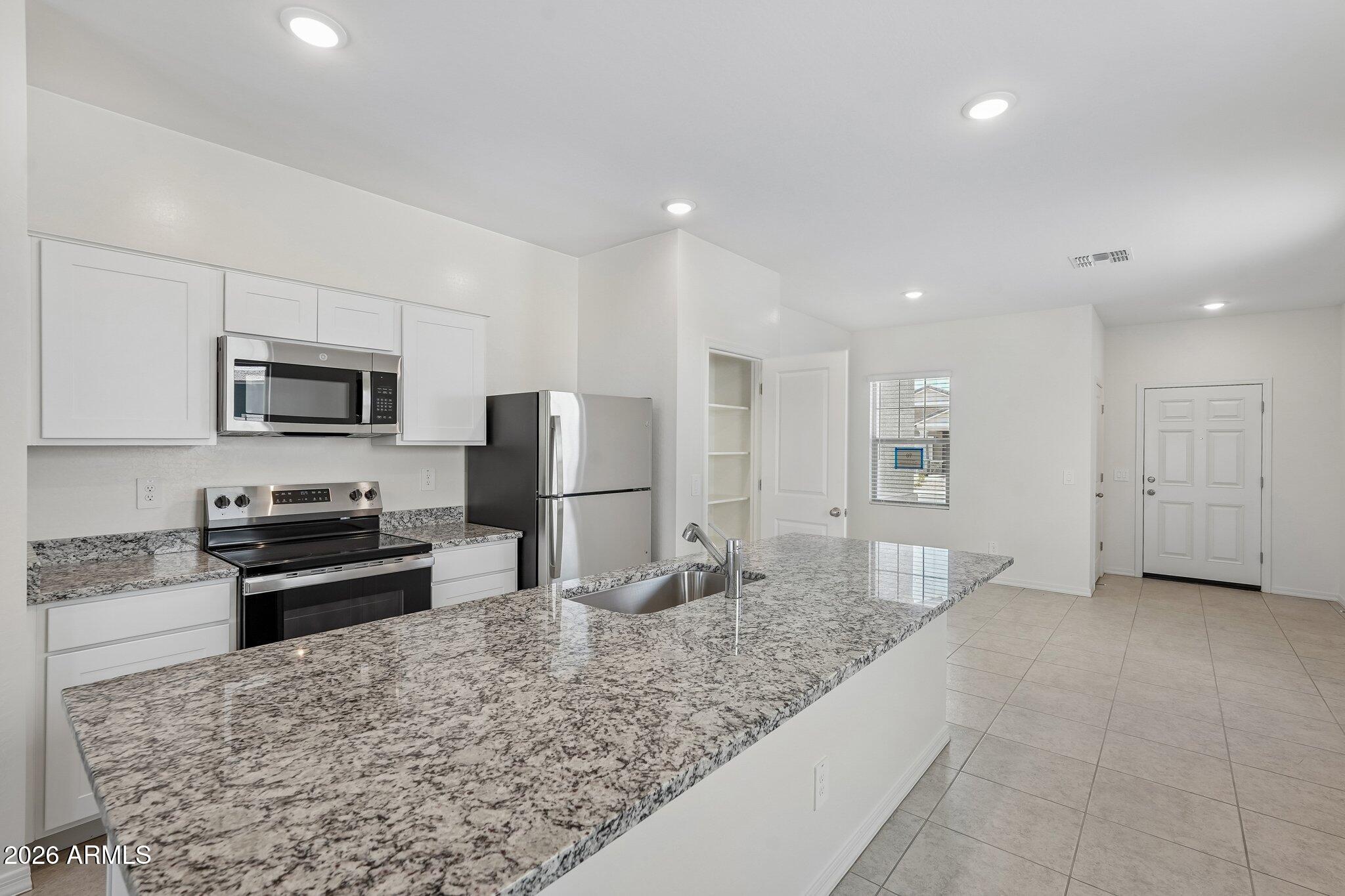 24181 W HUNTINGTON Drive
