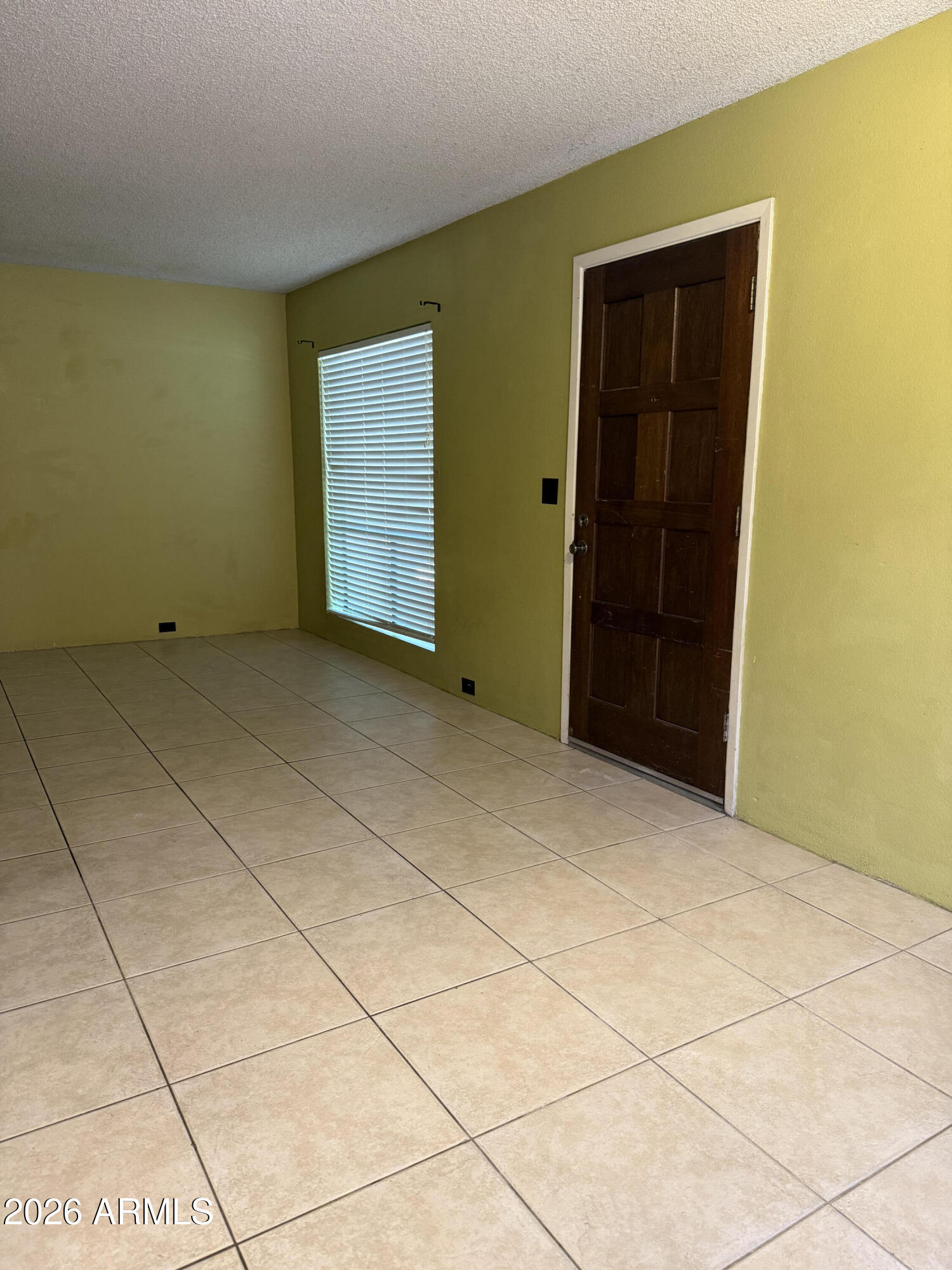 10407 N 11th Place 3