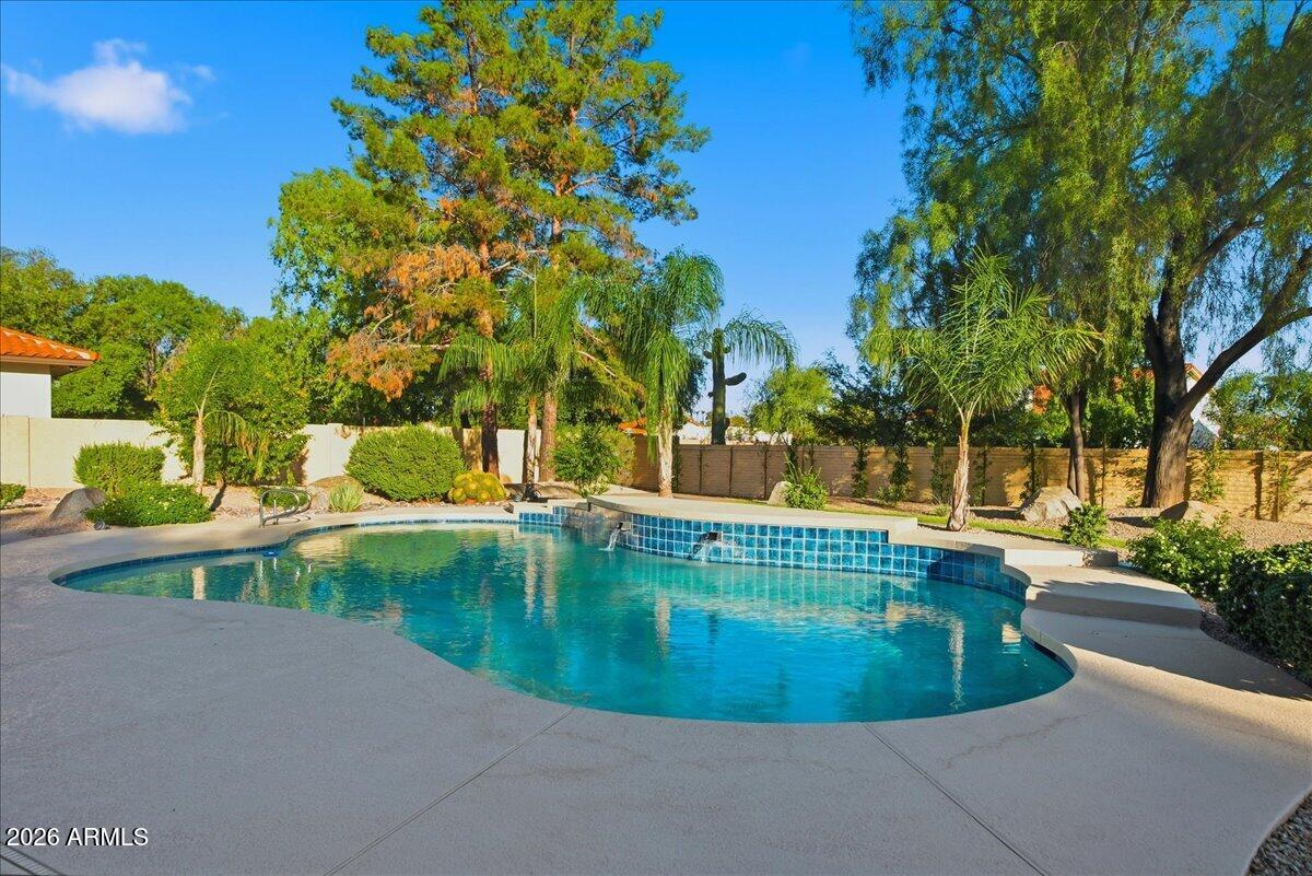 10731 E Fanfol Lane