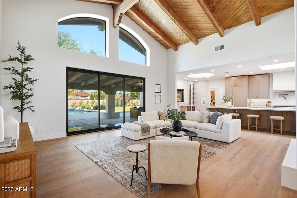 10731 E Fanfol Lane