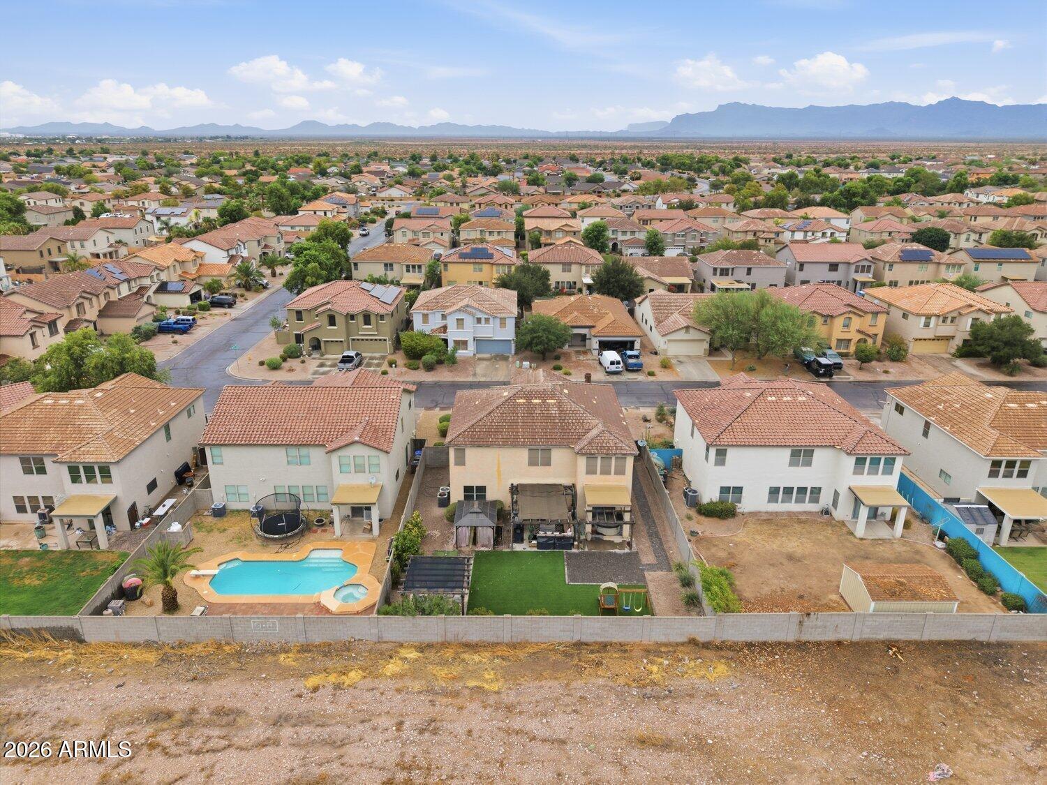 4513 E WHITEHALL Drive