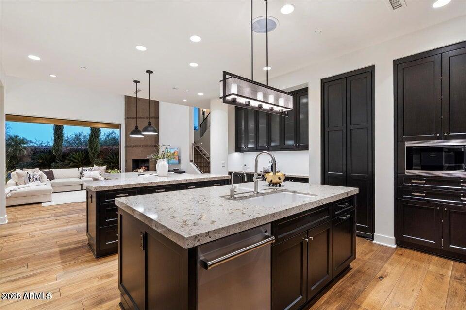3965 E SIERRA VISTA Drive