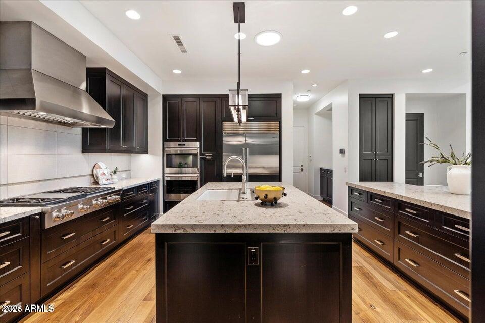 3965 E SIERRA VISTA Drive
