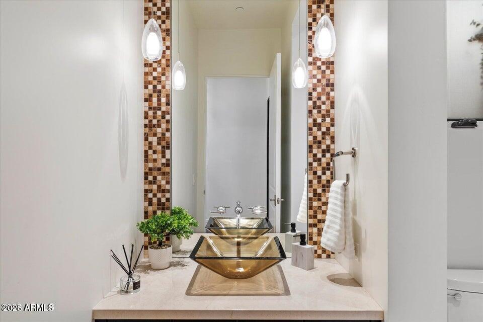 3965 E SIERRA VISTA Drive
