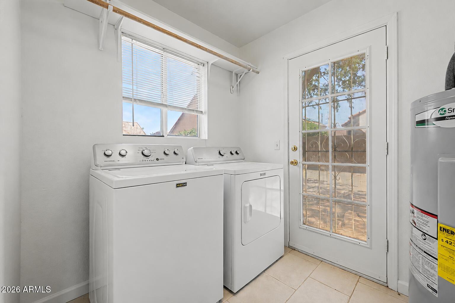 822 W BRADFORD Drive