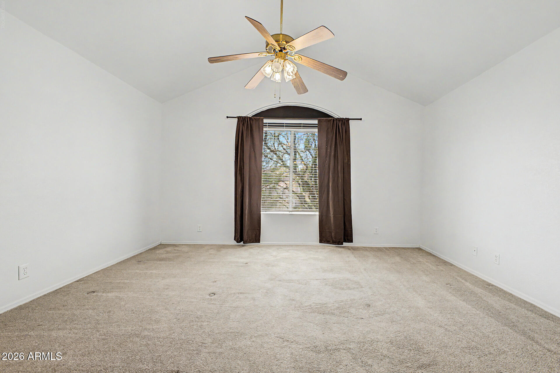 822 W BRADFORD Drive