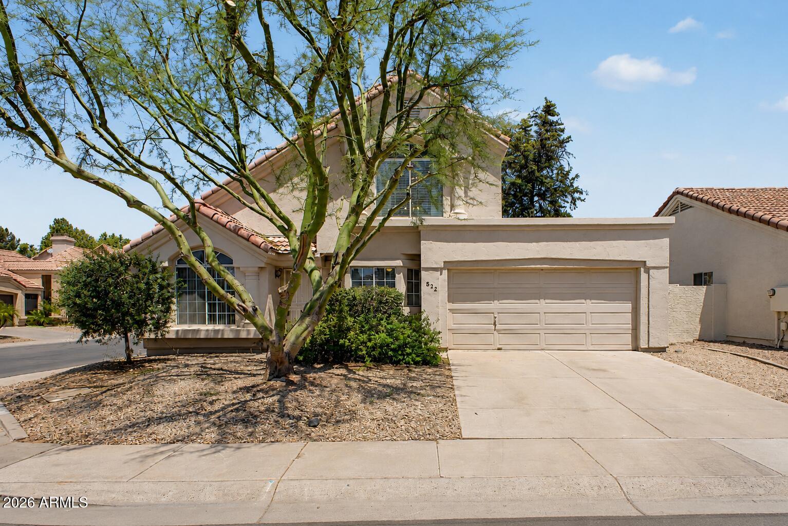 822 W BRADFORD Drive