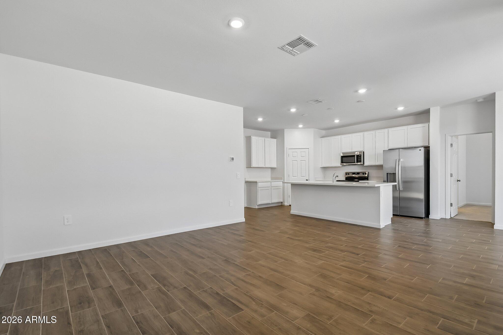 46886 W Rededa Lane