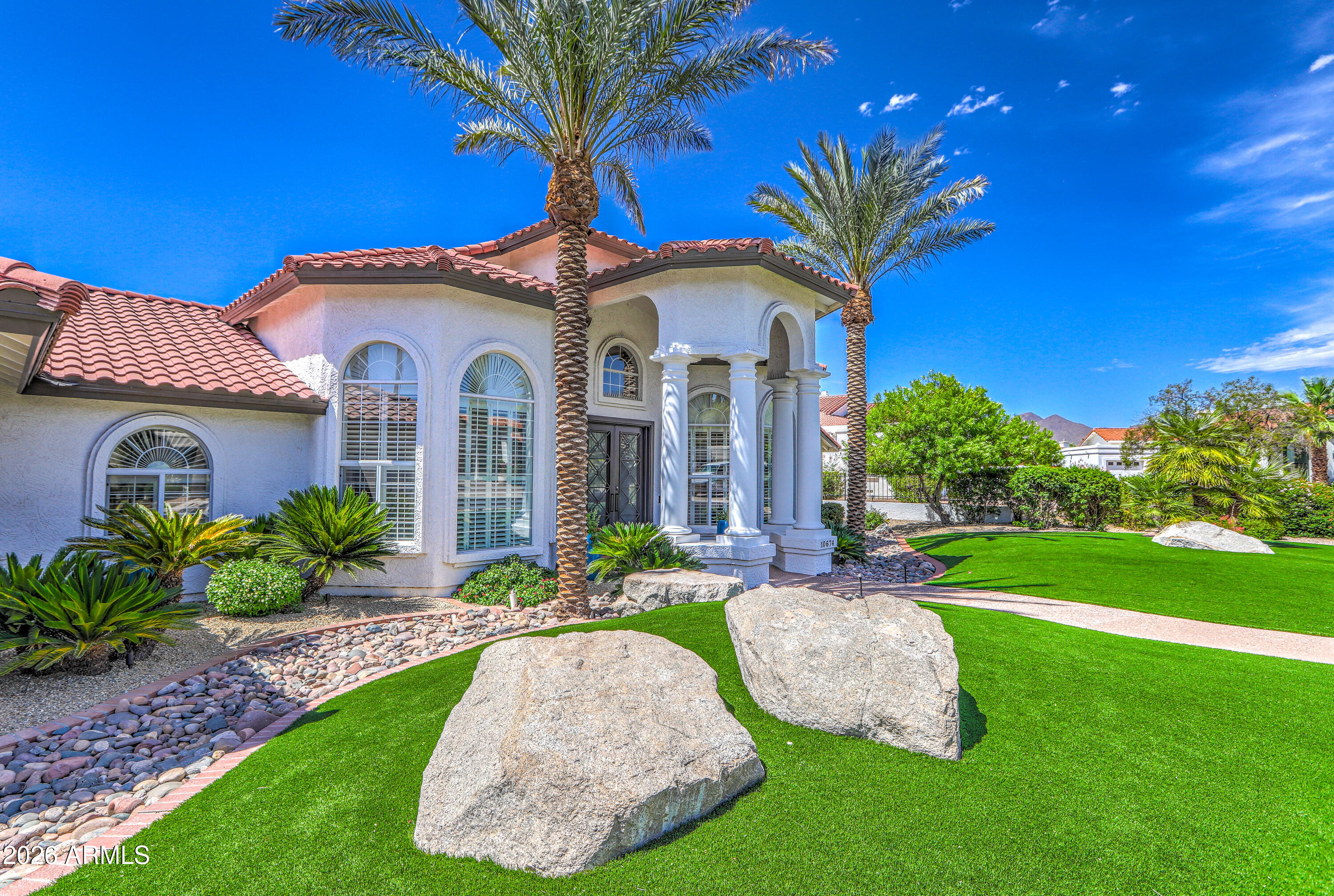 10674 E SADDLEHORN Drive