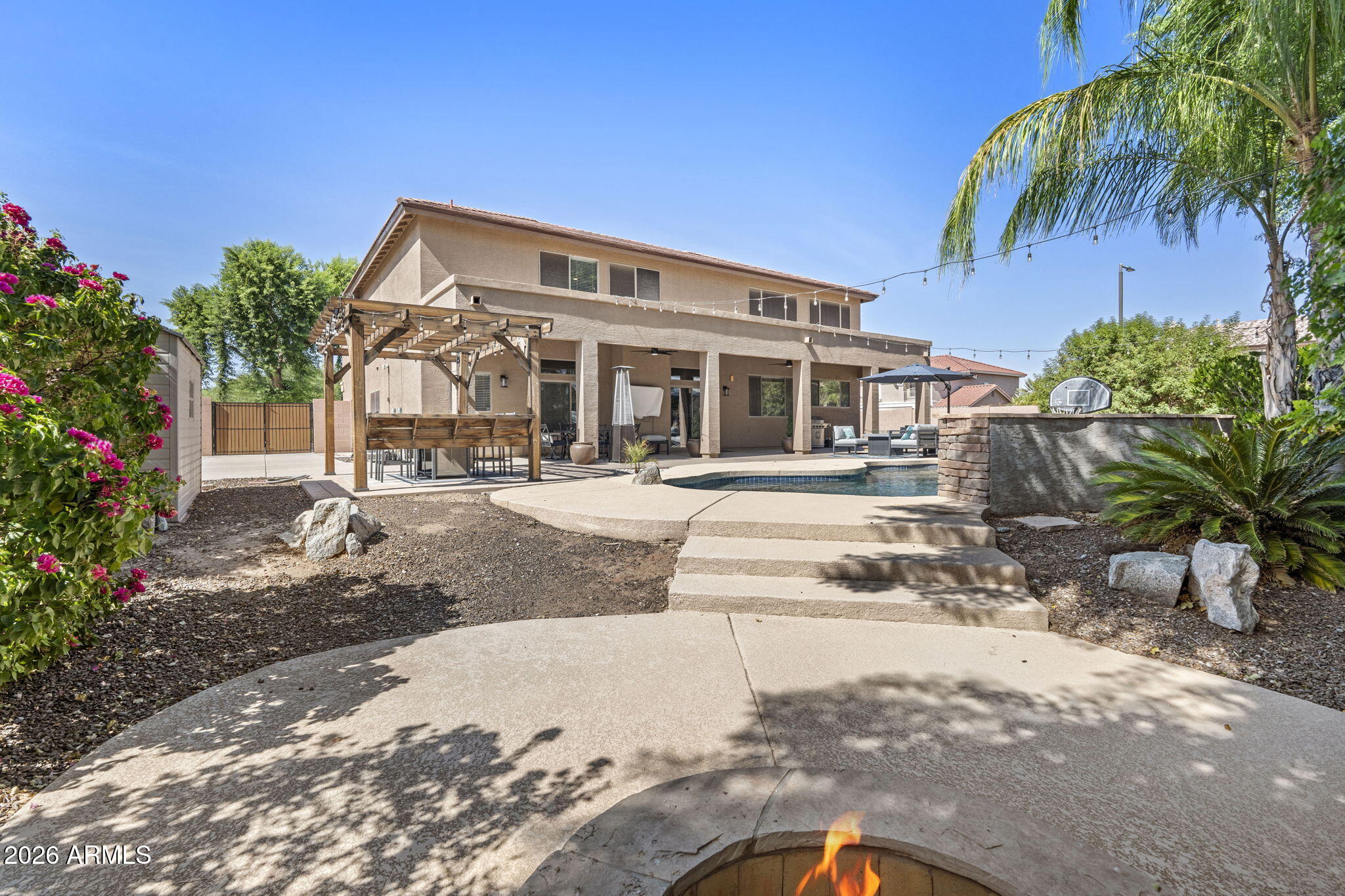 1711 E HORSESHOE Drive