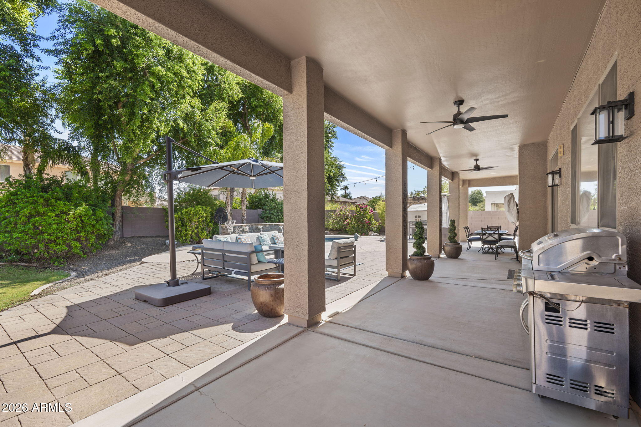 1711 E HORSESHOE Drive